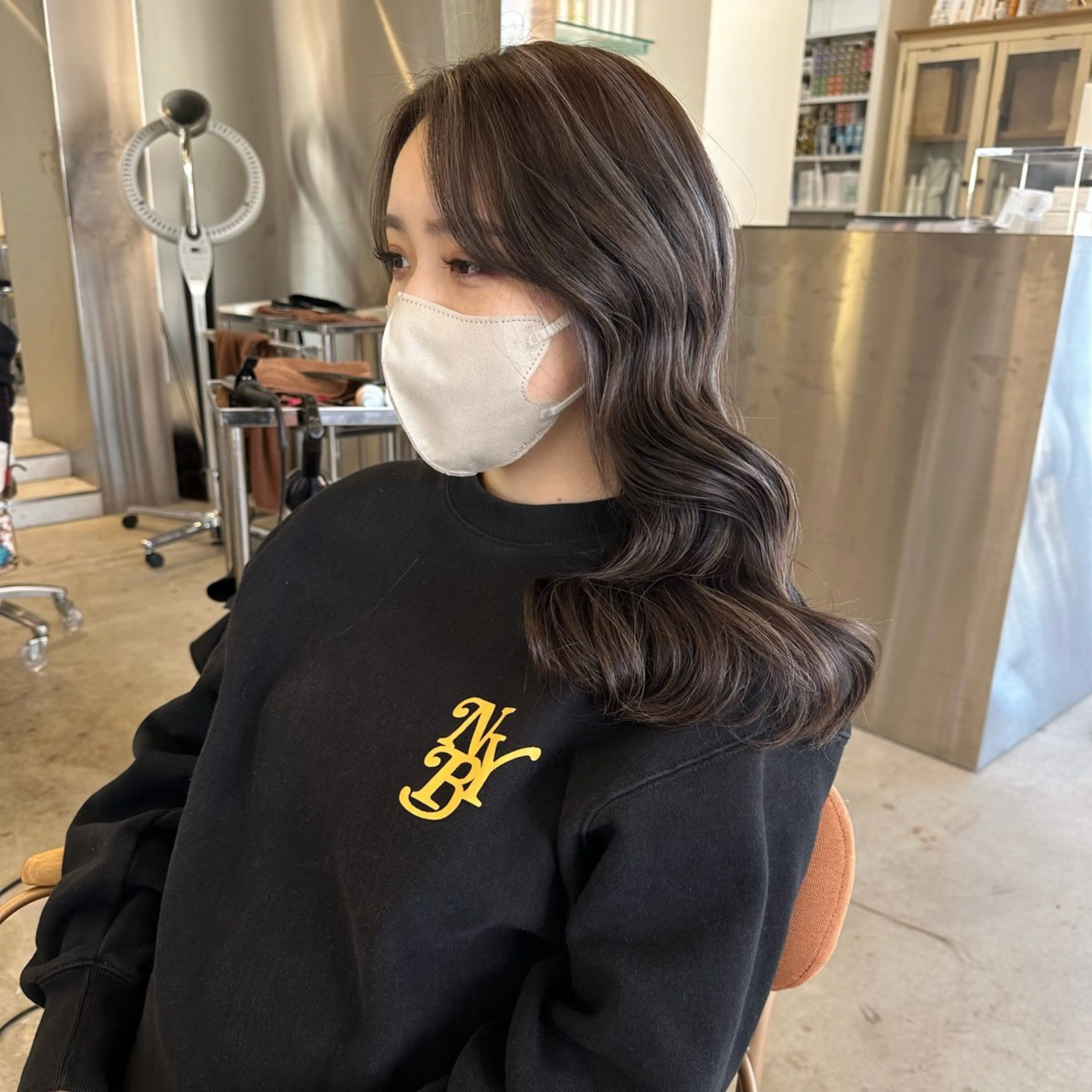 ⭐️上記のデザインカラー➕カット➕トリートメント⭐️の写真