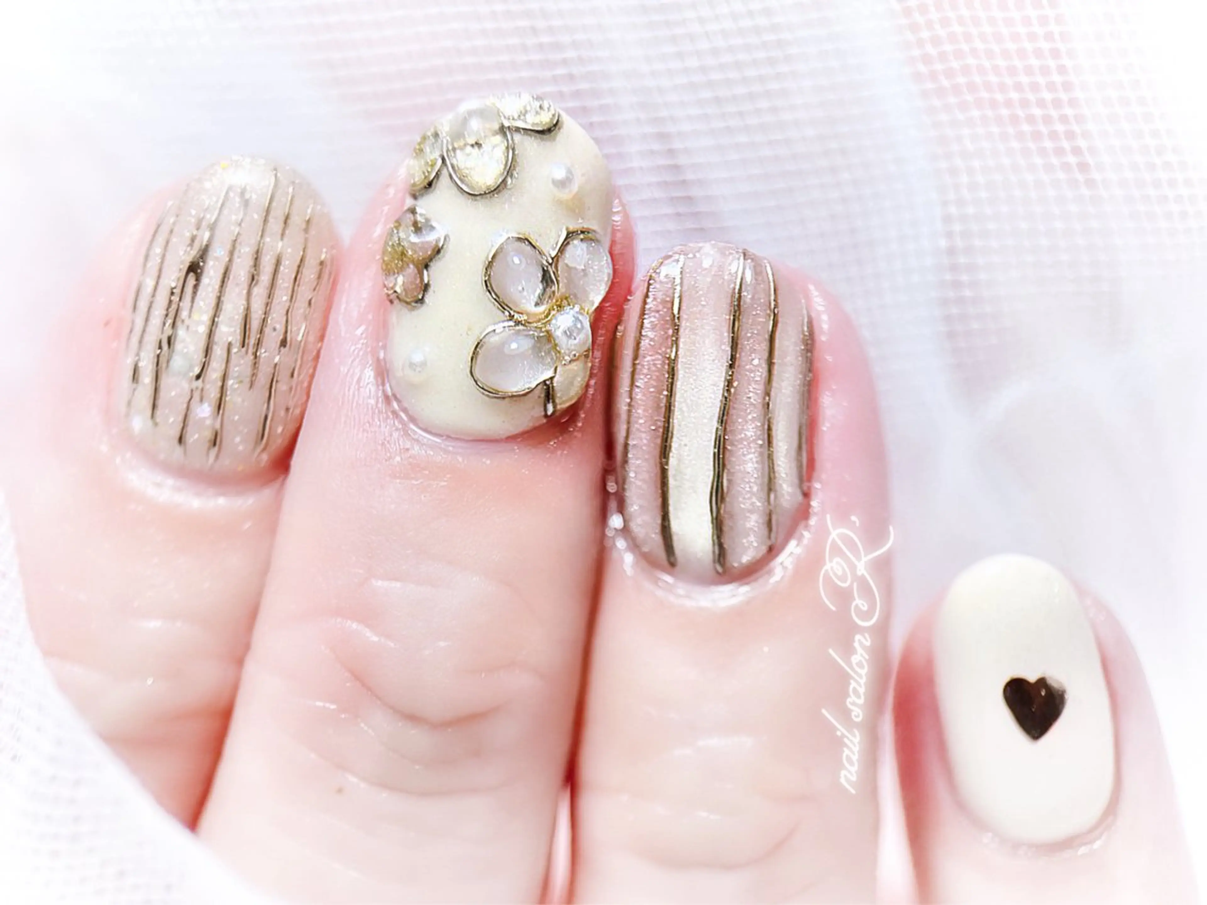 ネイル nailsalon R’のネイルデザイン