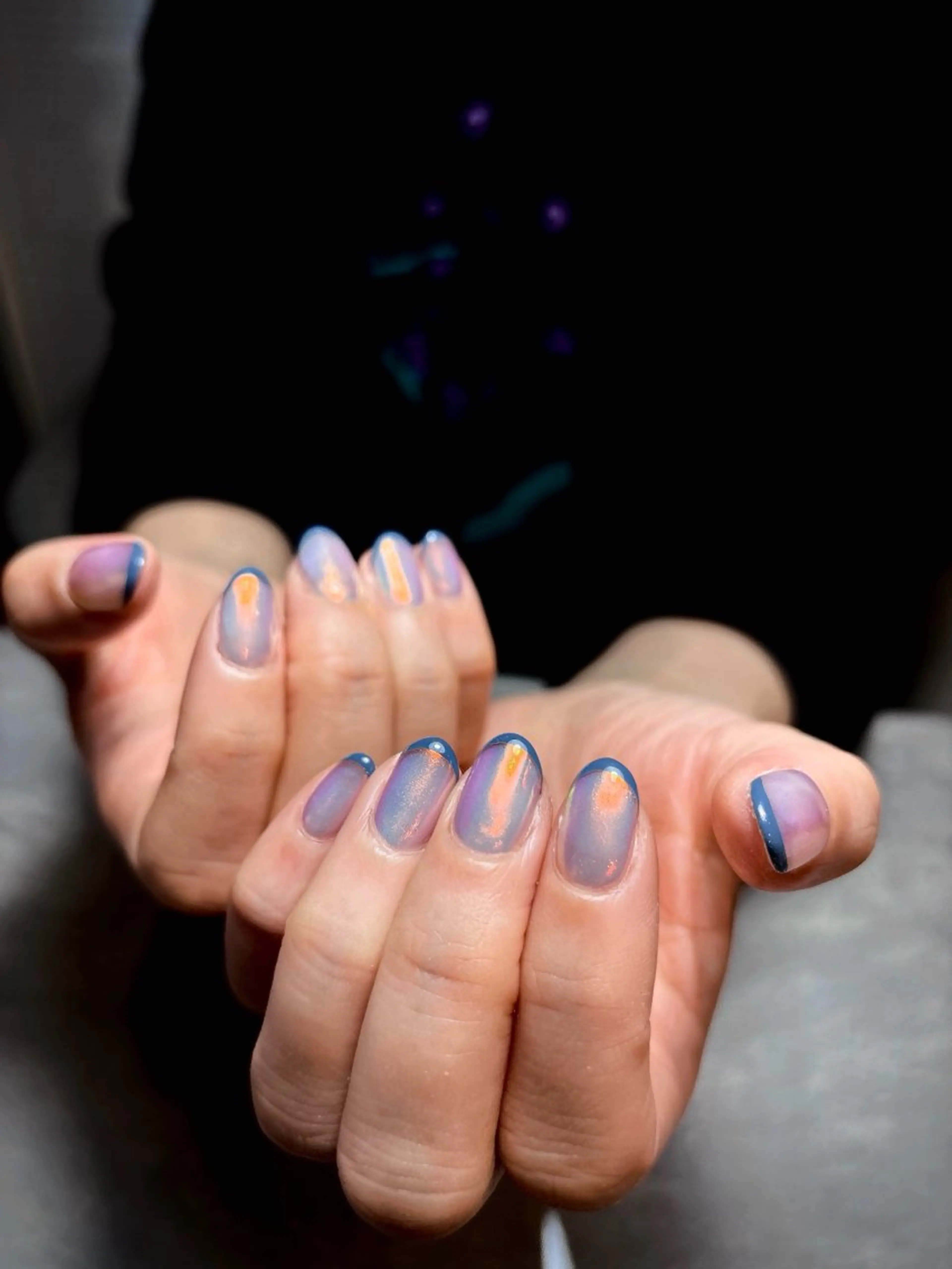 ネイル オーロラネイル フレンチネイル ミラーネイル 鈴木 誉のネイルデザイン