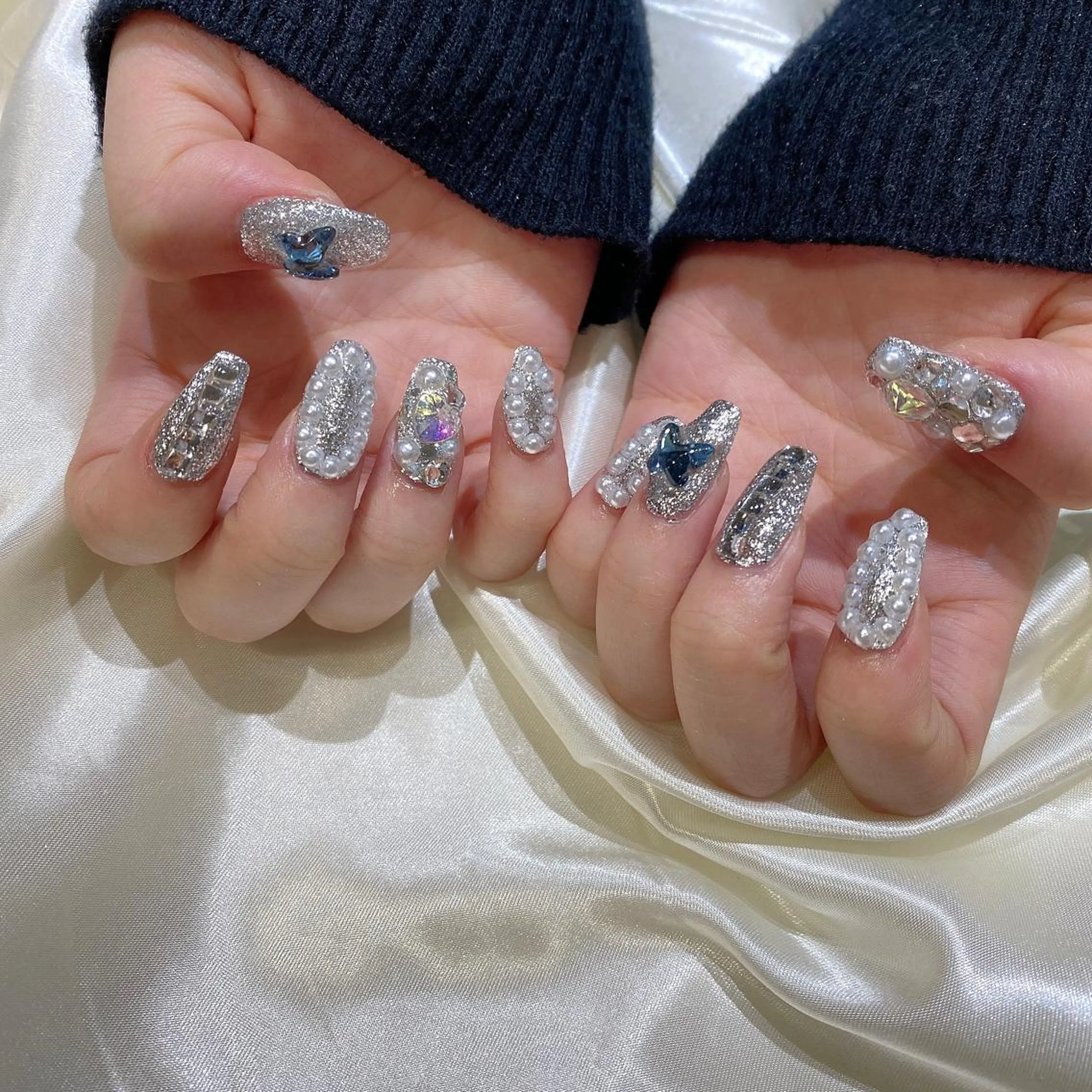 ネイル ハンドネイル 西岡 杏のネイルデザイン