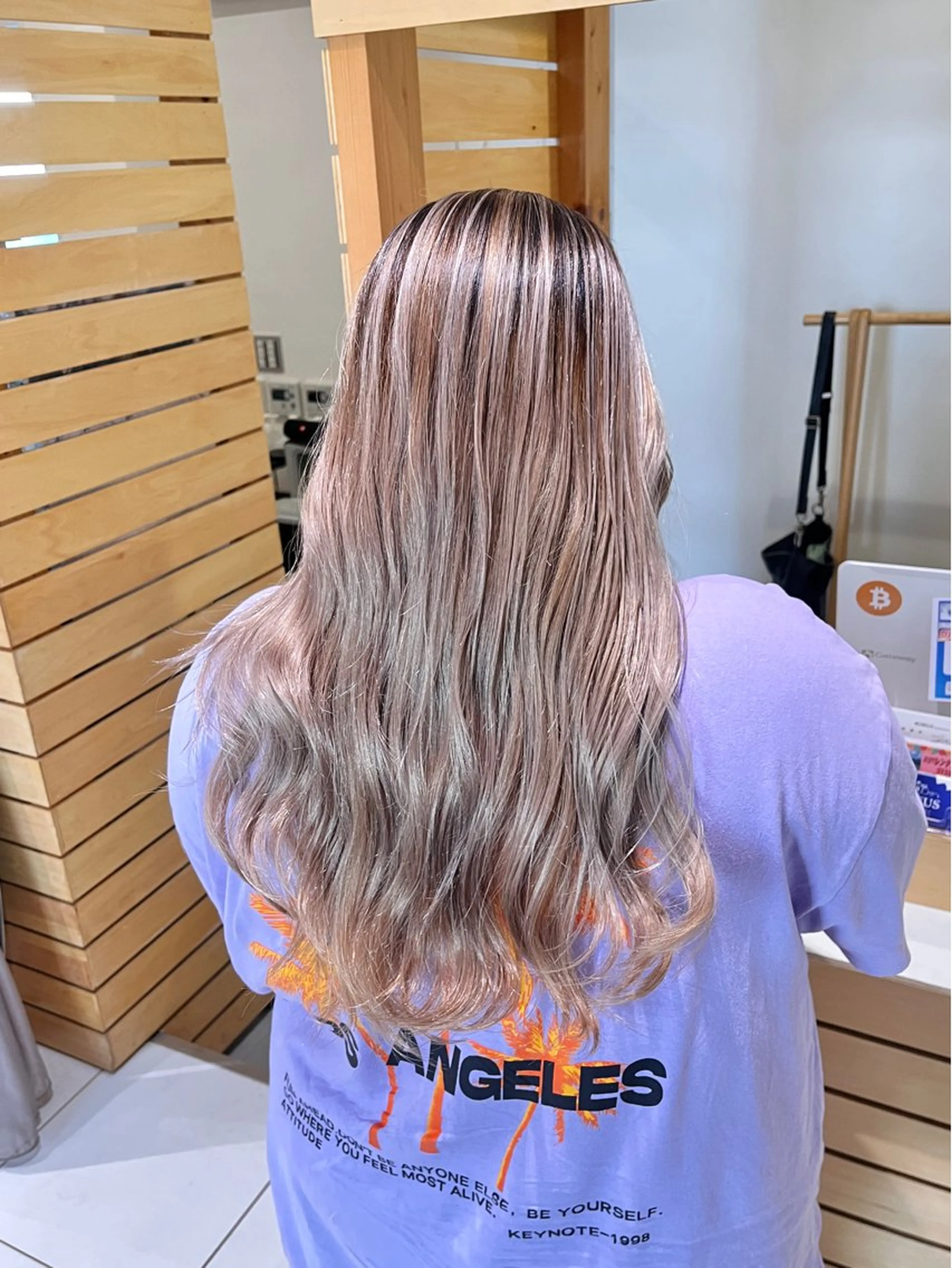 ロング カラー ブリーチ ヘアカラー トリートメント RUBEUS【ルベウス】所属・✨艶々カラー🎨 杉本賢人のヘアスタイル