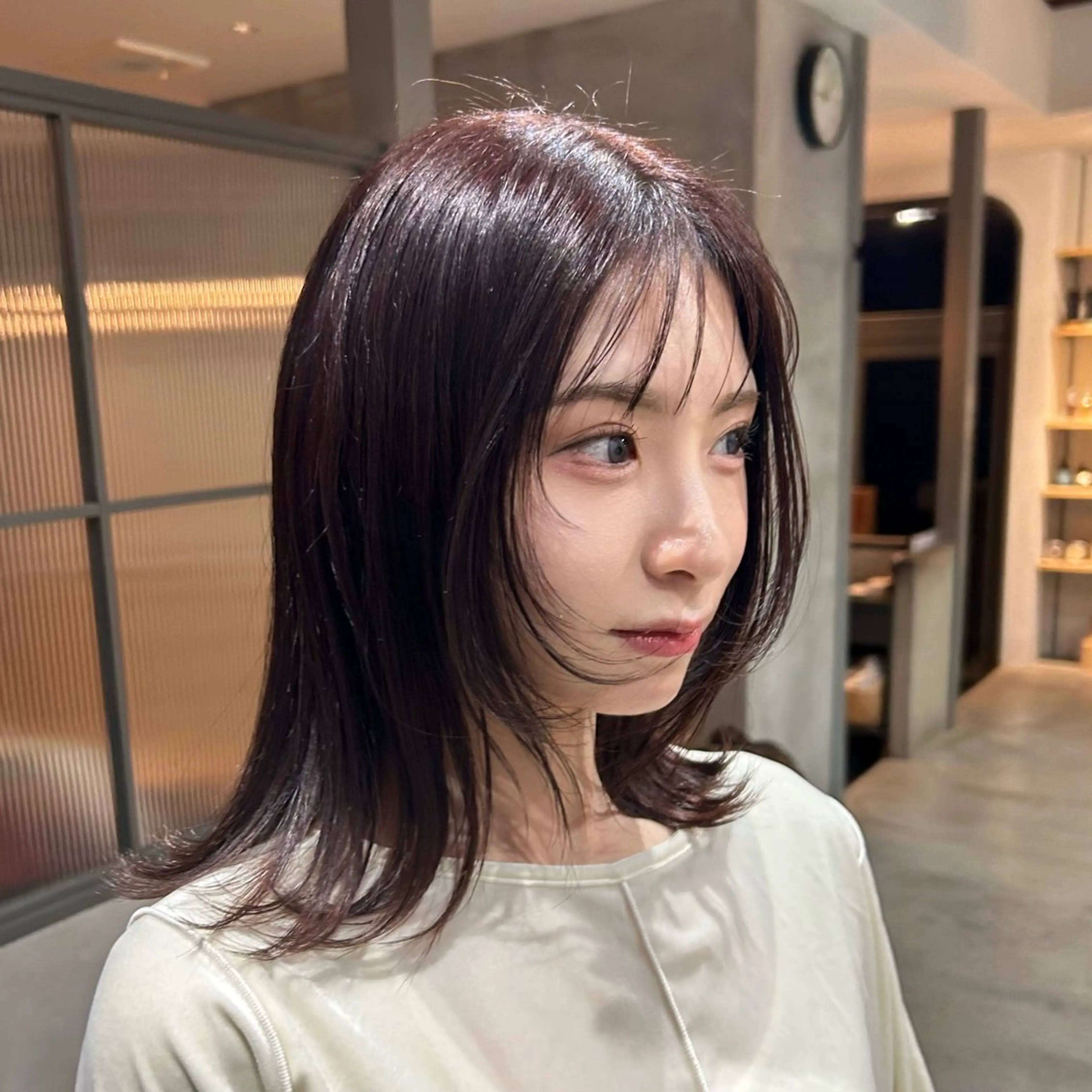 ミディアム カラー ラベンダーカラー ヘアカラー MUKU 市川 莉花のヘアスタイル