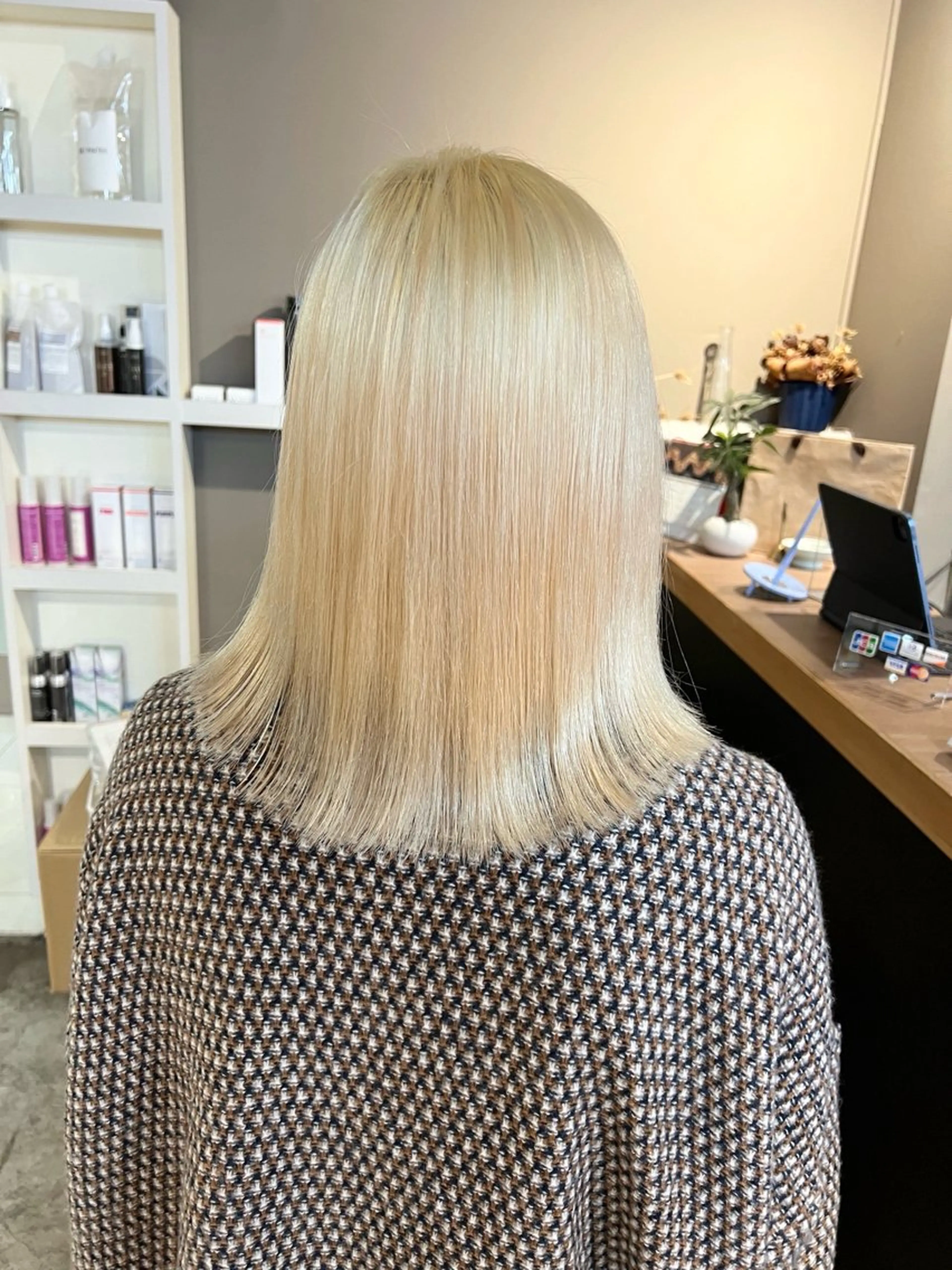 ミディアム カラー ブリーチ daiki 原宿のヘアスタイル