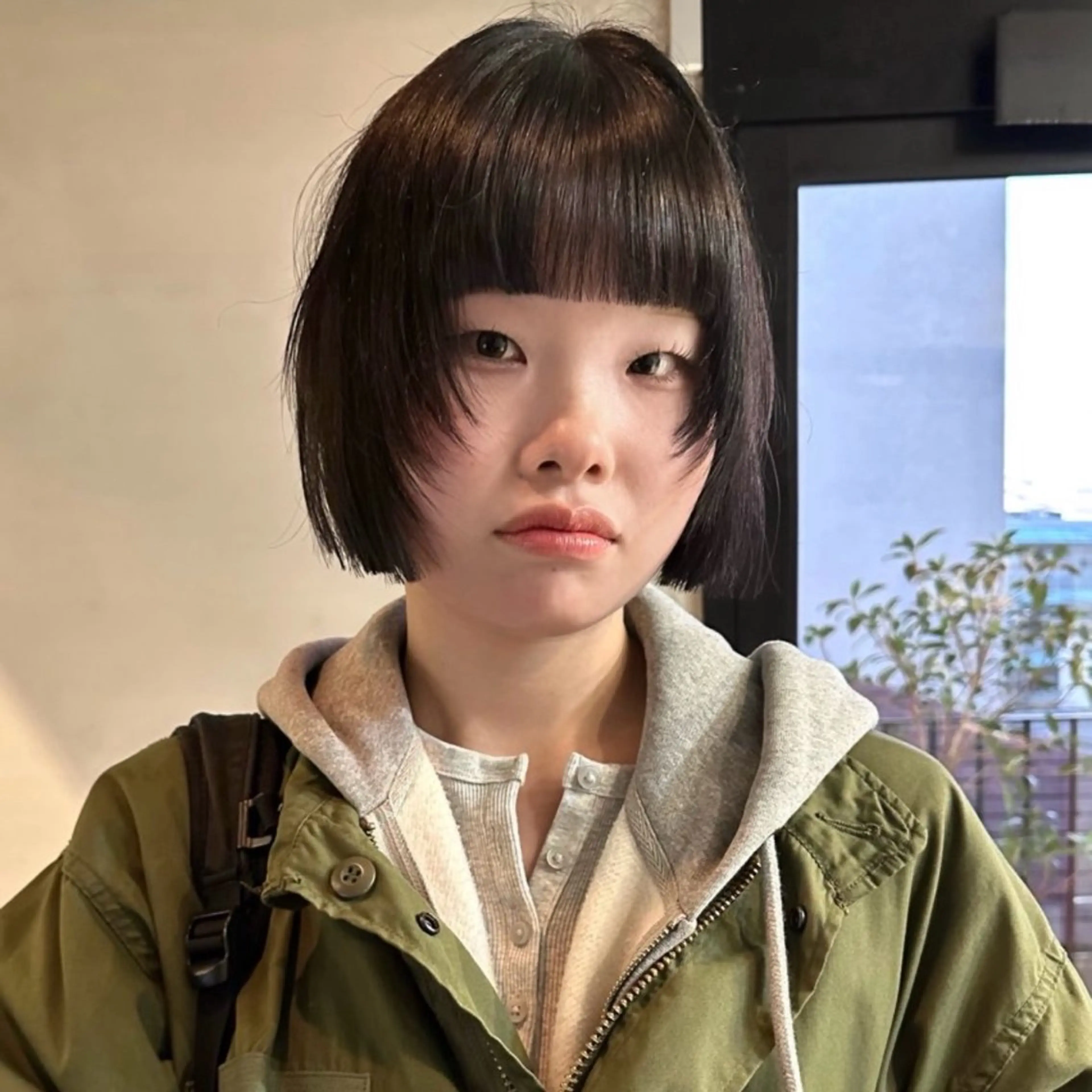 ショート カラー 前野 日奈のヘアスタイル