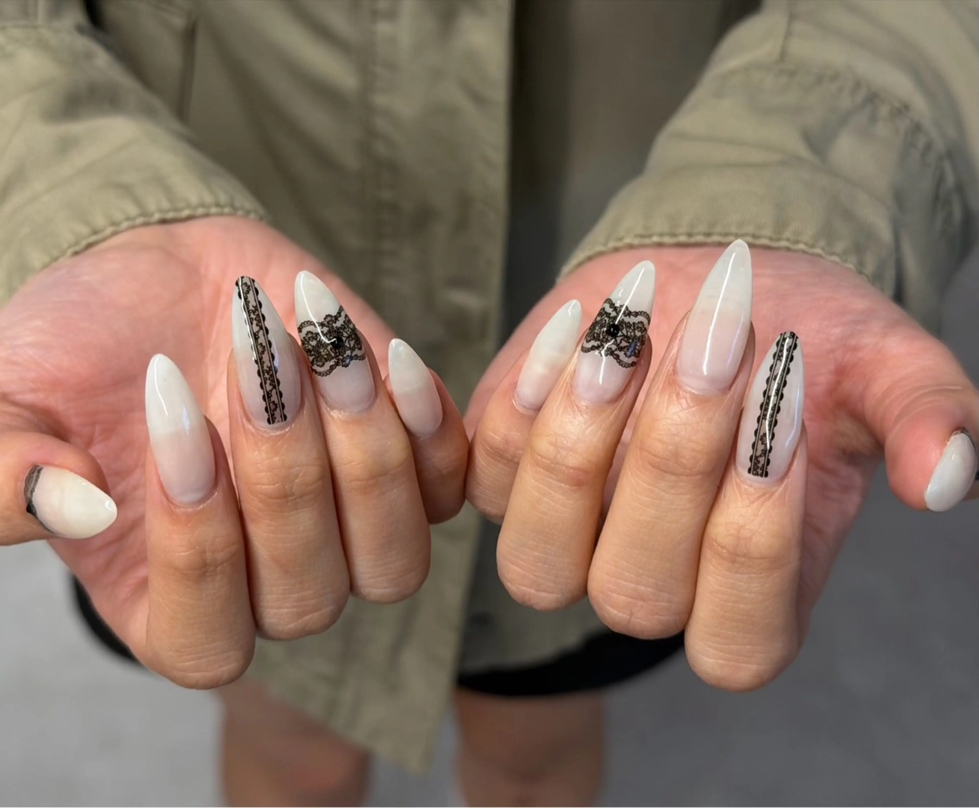 ネイル ハンドネイル mori yuina ┆͓̽ NUDGEのネイルデザイン