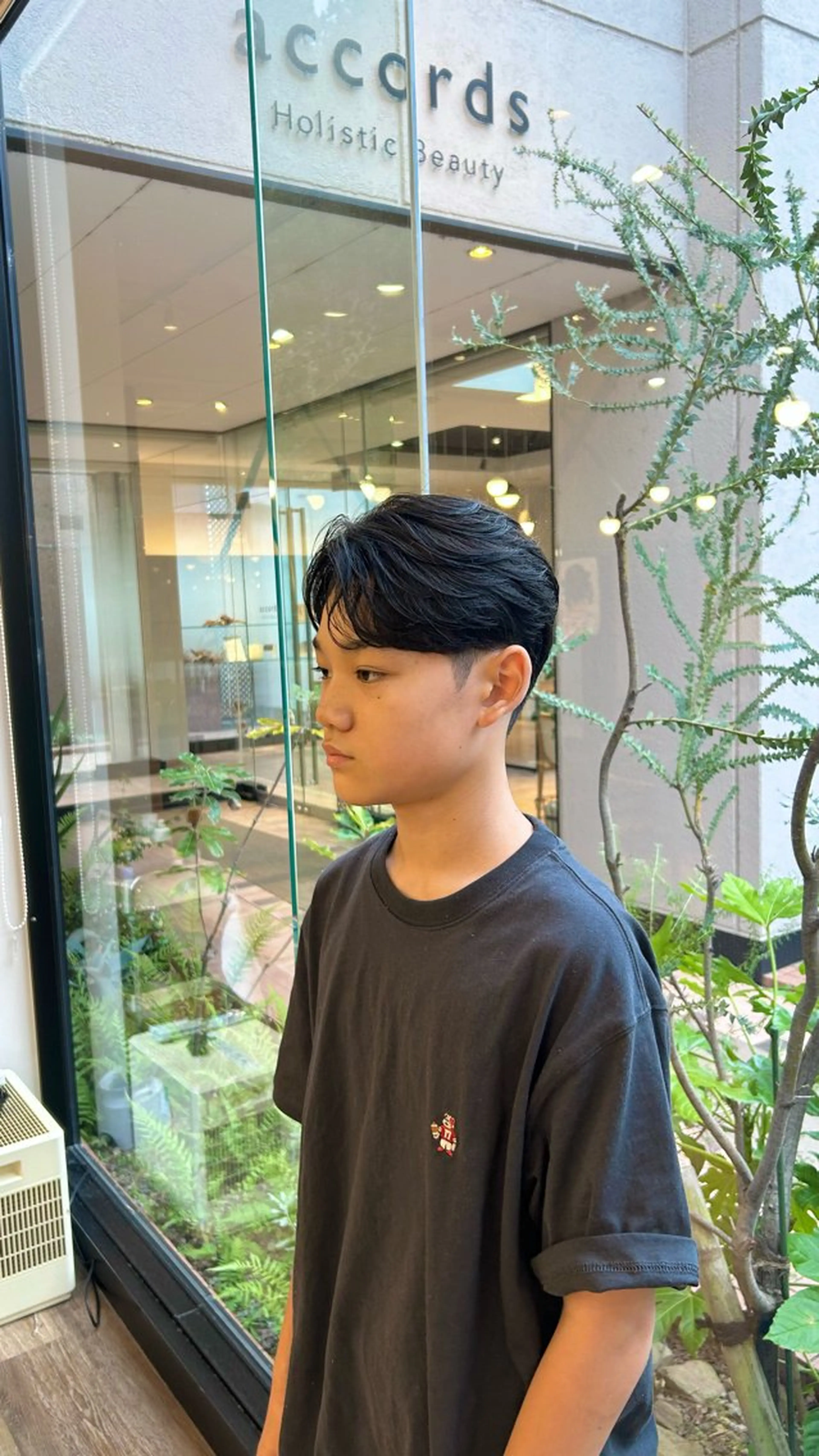 ショート メンズ フェザーパーマ メンズパーマ 学生（メンズ向け） 学生 カット 村松 麻菜のヘアスタイル