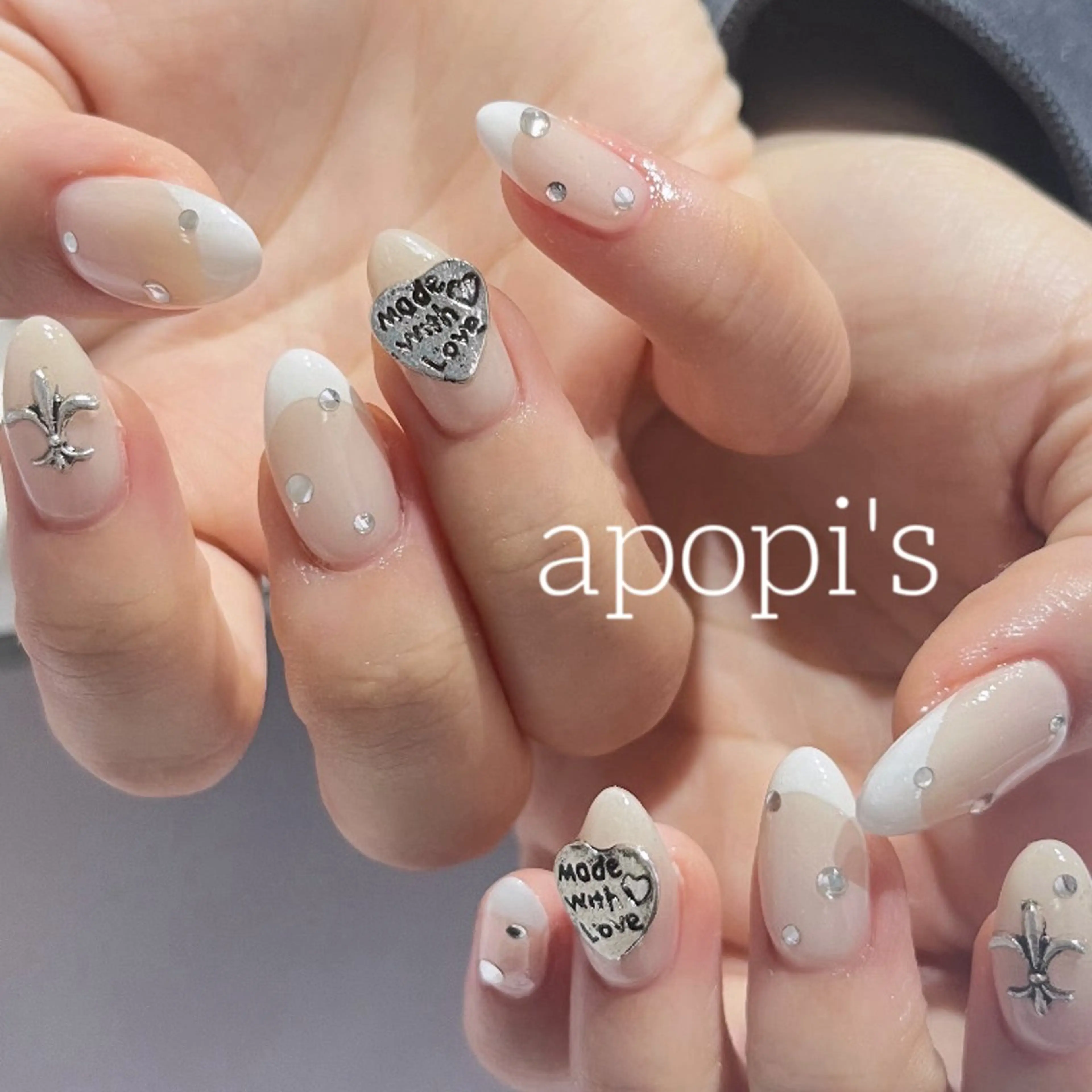 ネイル フレンチネイル ハンドネイル apopi's所属・apopis＊ close23:00のネイルデザイン
