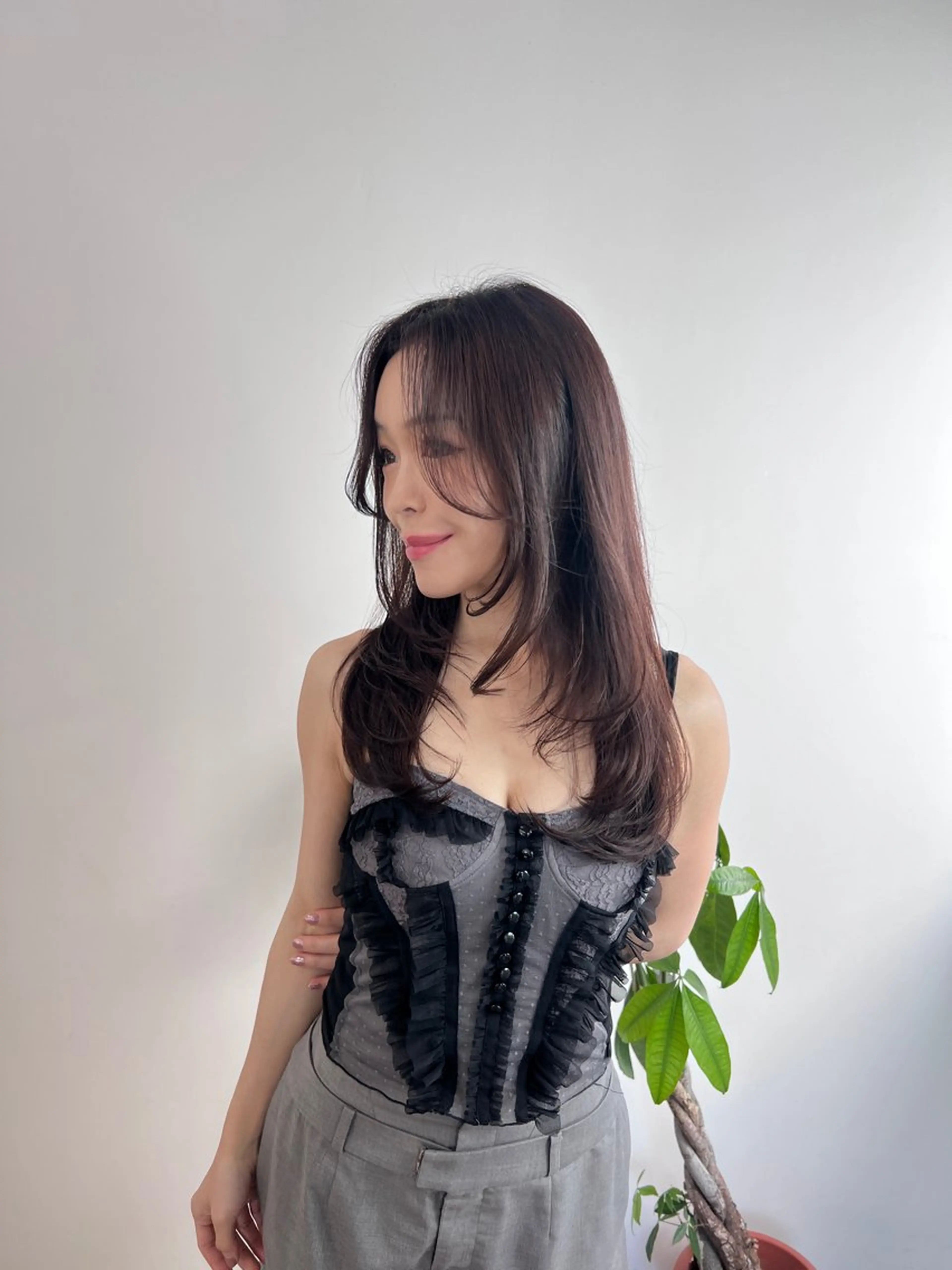 ロング カラー レイヤーカット カット ヘアカラー トリートメント 武田涼レイヤーカット 髪質改善×縮毛矯正のヘアスタイル