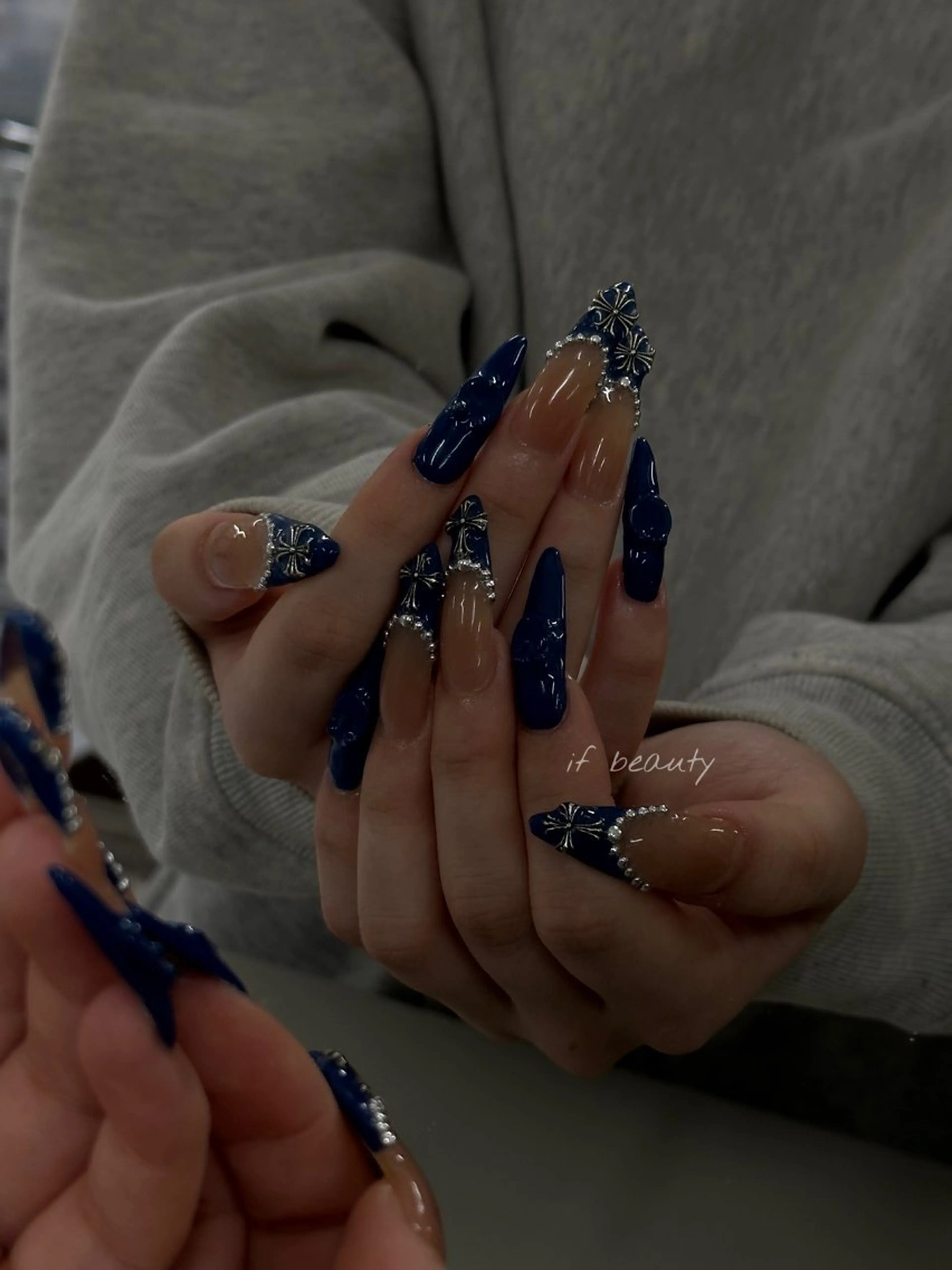 ネイル アートネイル ジェルネイル グラデーション パラジェル ワンホンネイル ハンドネイル if Hair＆Nail Salon所属・IKA /海外ネイル /個性派/ワンホンのネイルデザイン