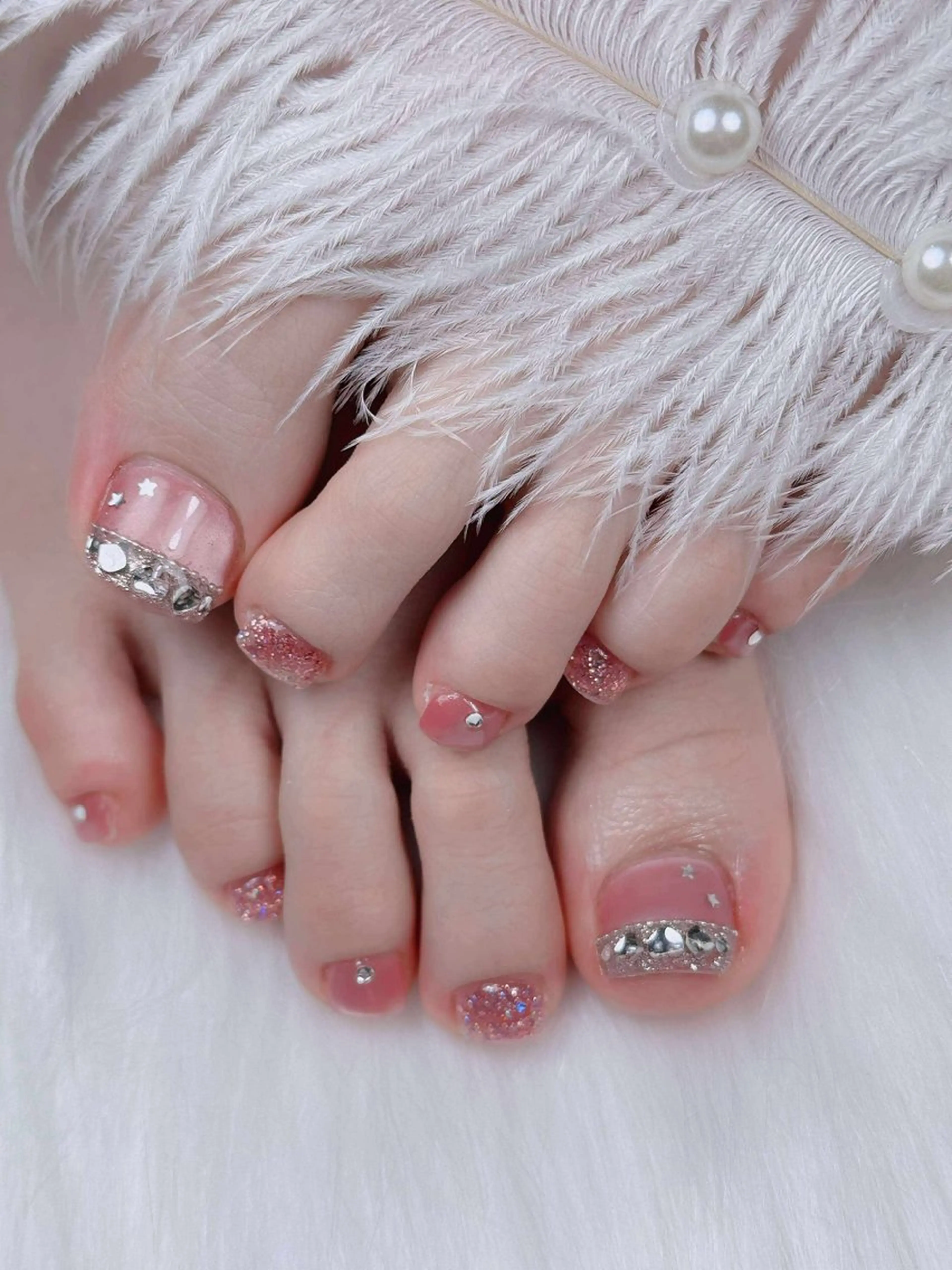 ネイル オーロラネイル チークネイル フットネイル フレンチネイル 韓国ネイル フットネイル Lumi Nailのネイルデザイン