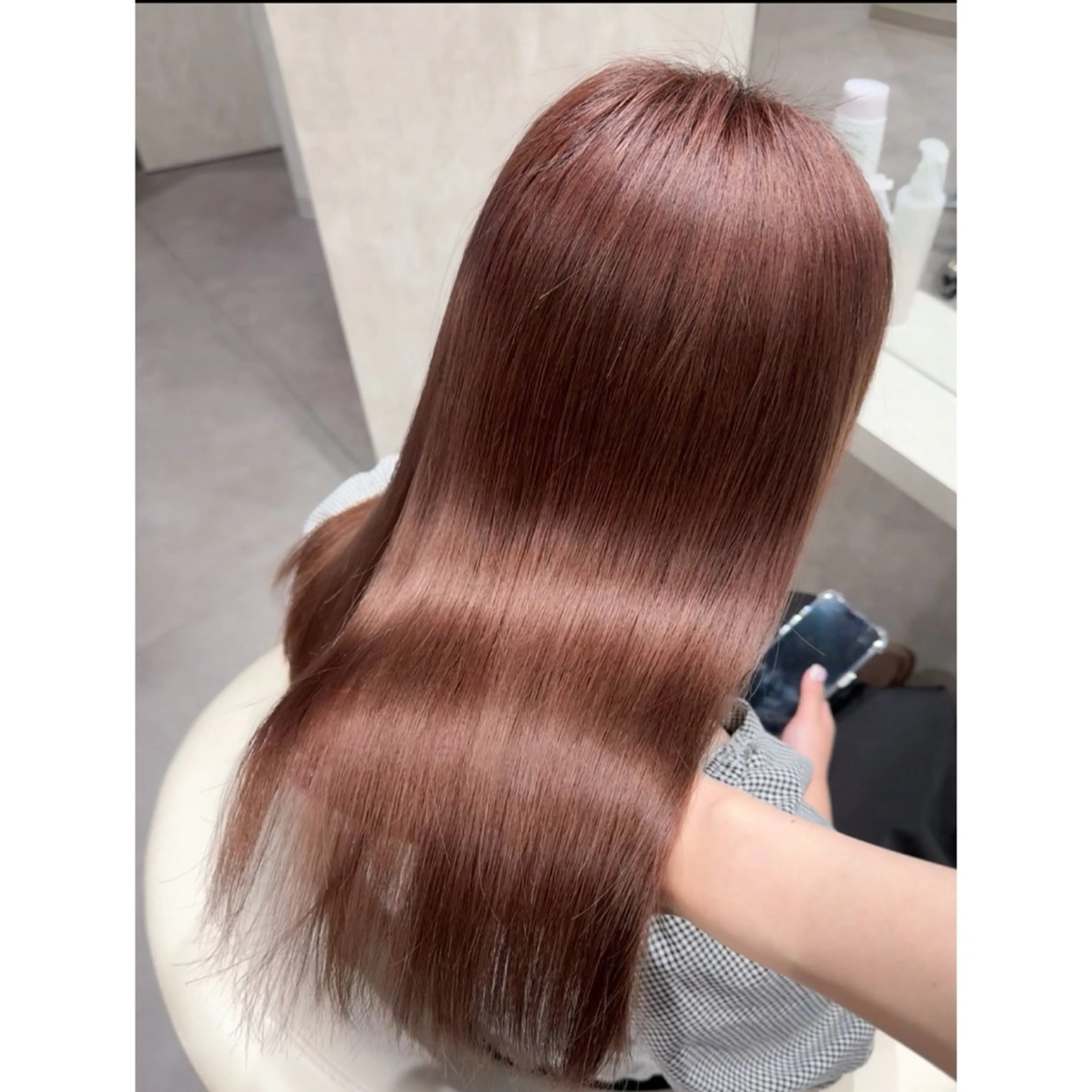 セミロング カラー ブリーチ ヘアカラー LOTTA CUCCI所属・miyu /トレンド カラー×艶髪のヘアスタイル