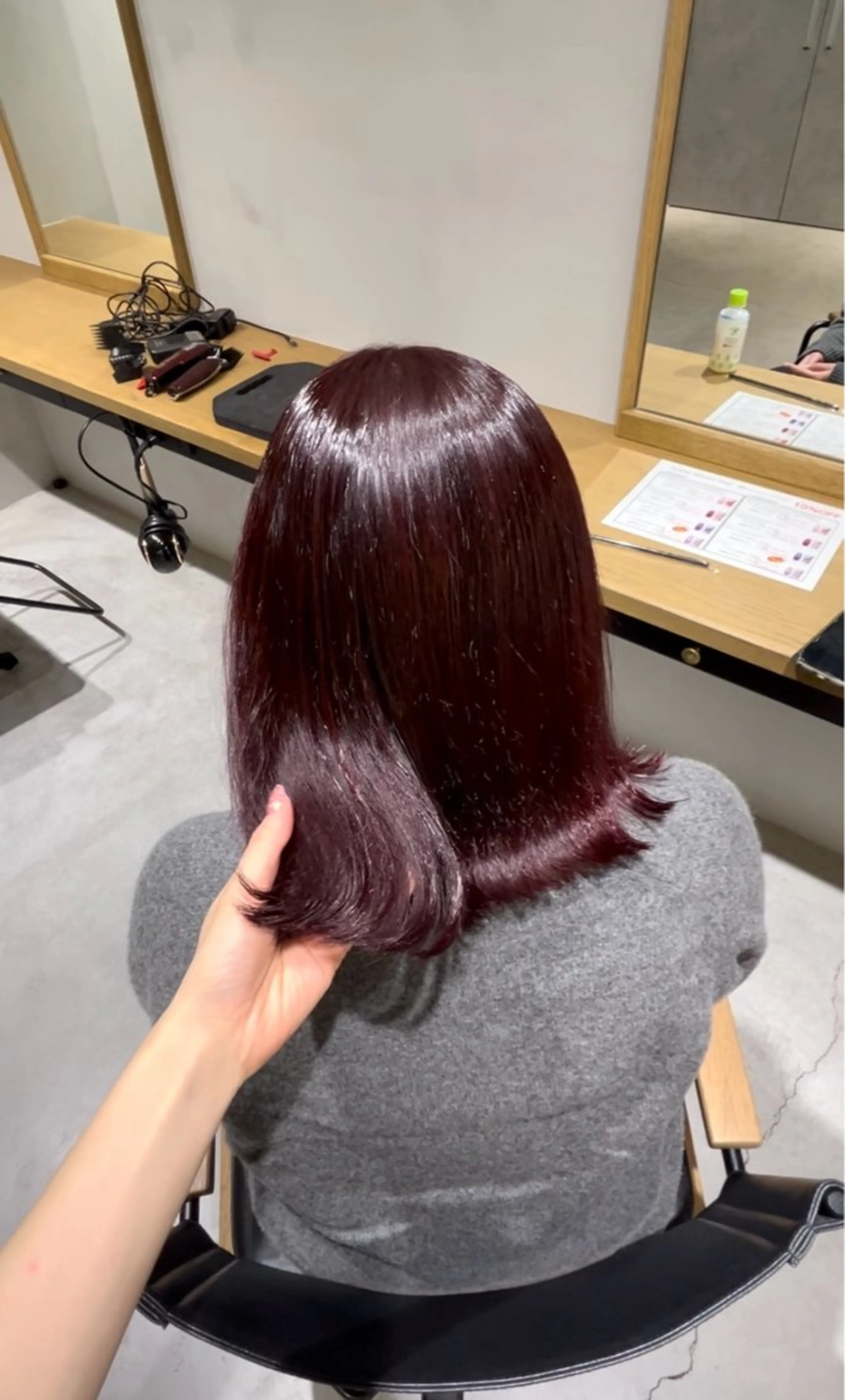 カラー 𝒎𝒐𝒆🩰 名駅/ヘアメ/暖色♡のヘアスタイル