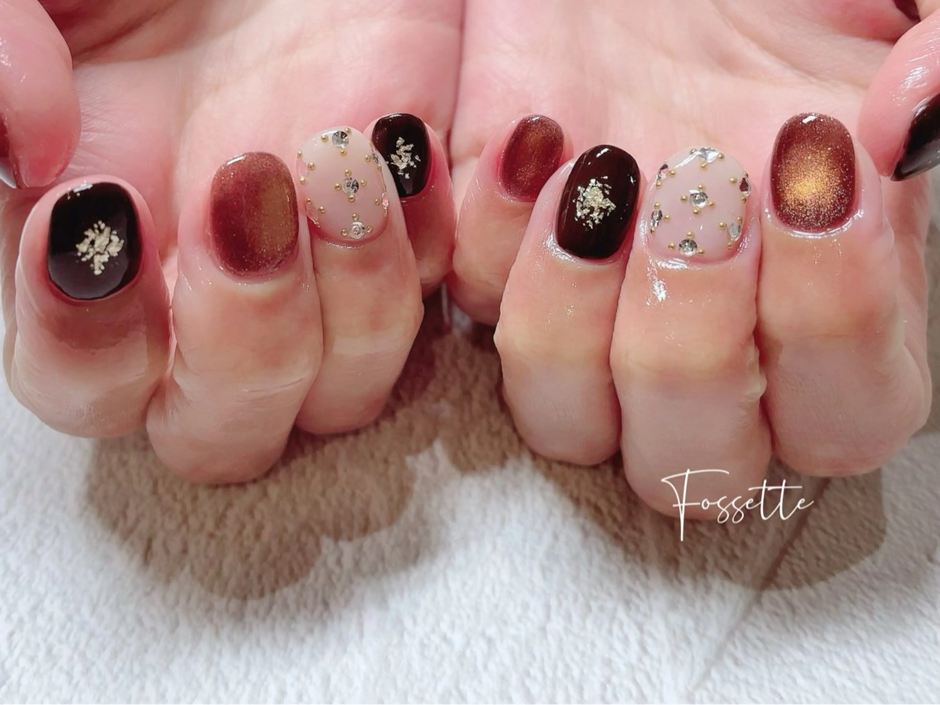 ネイル ブラウン キラキラネイル マグネットネイル ショートネイル バレンタイン ハンドネイル nailsalon Fossetteのネイルデザイン