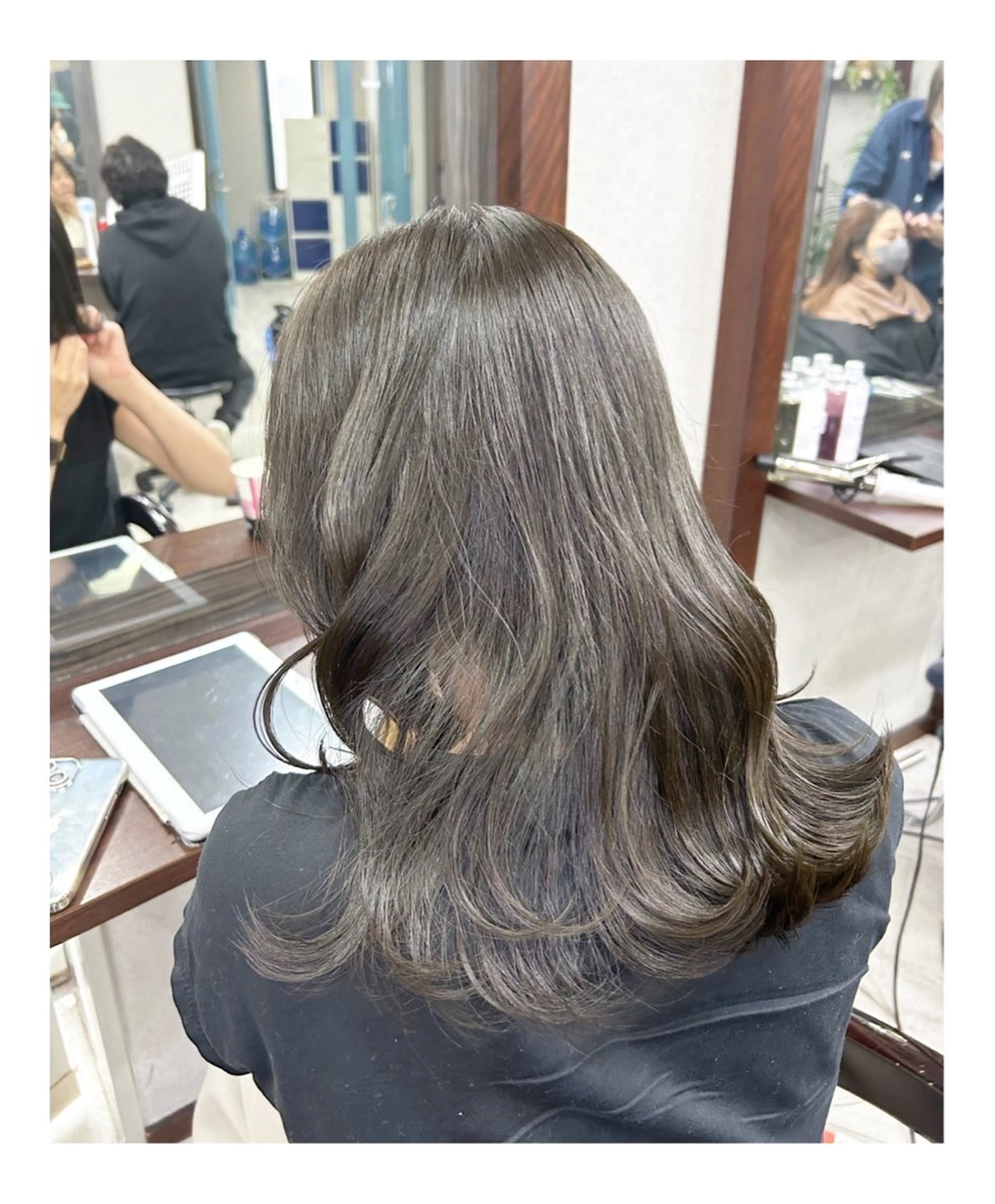 セミロング カラー グレージュ オリーブグレージュ オリーブグレー cocoru所属・＊横浜駅＊ 金子 誠也のヘアスタイル