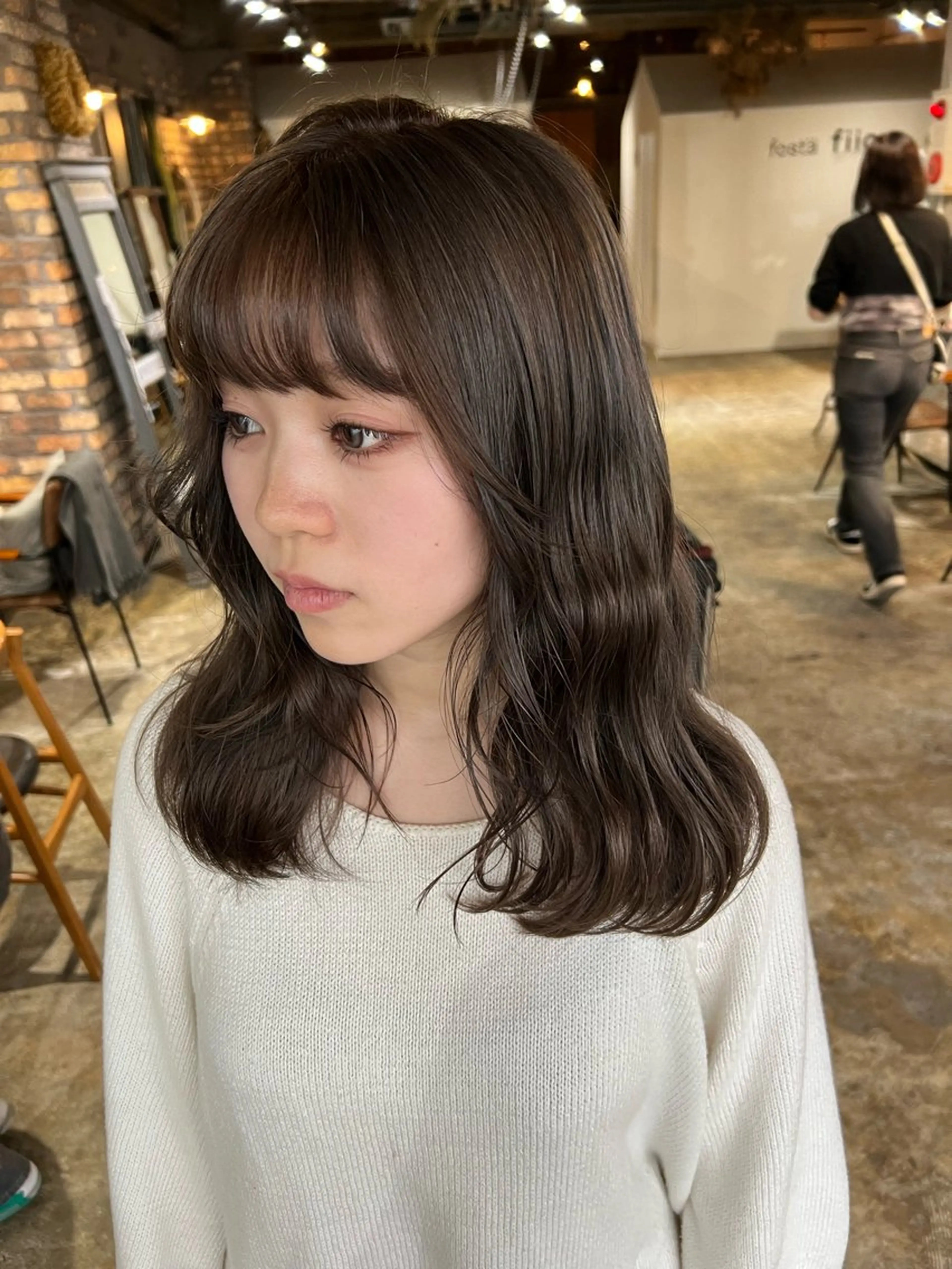 ミディアム カラー ヘアカラー トリートメント ツキノキ ミナのヘアスタイル