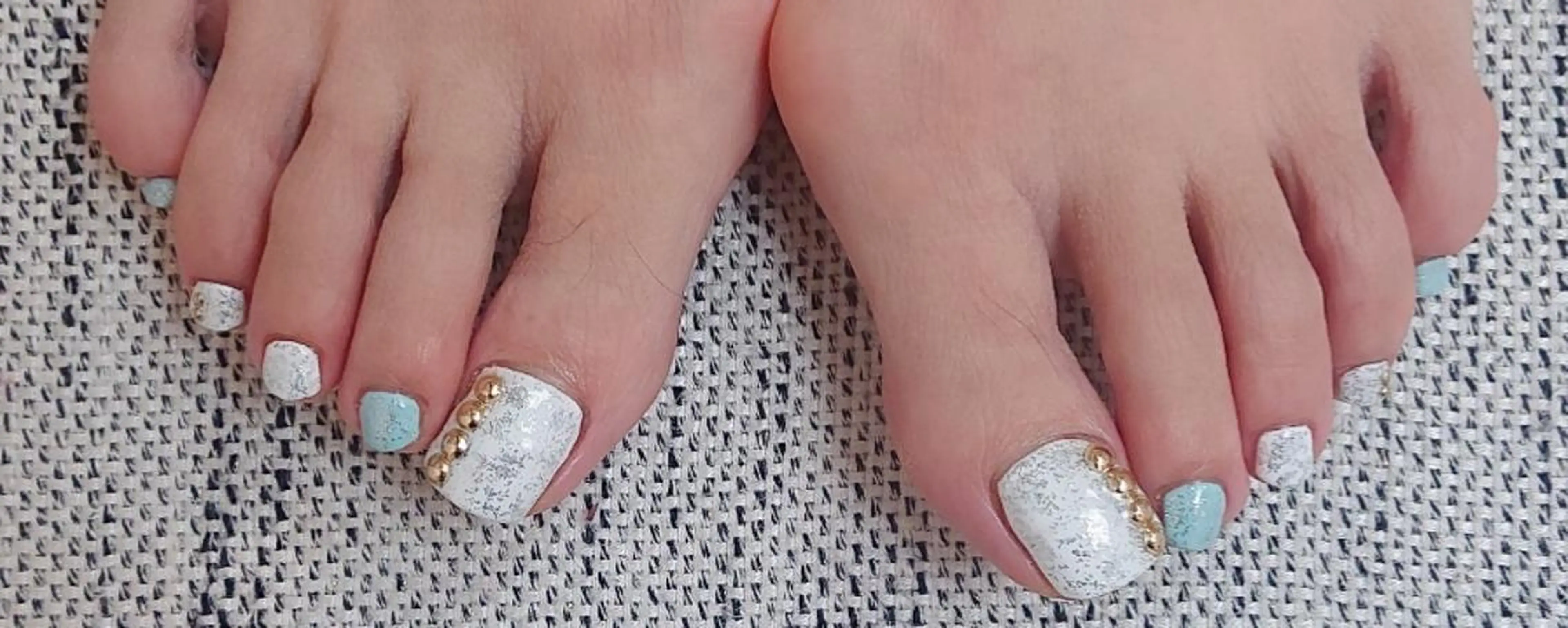 ネイル 🍒当日もOK🍒 𝑳𝑼𝑵𝑨花井のネイルデザイン