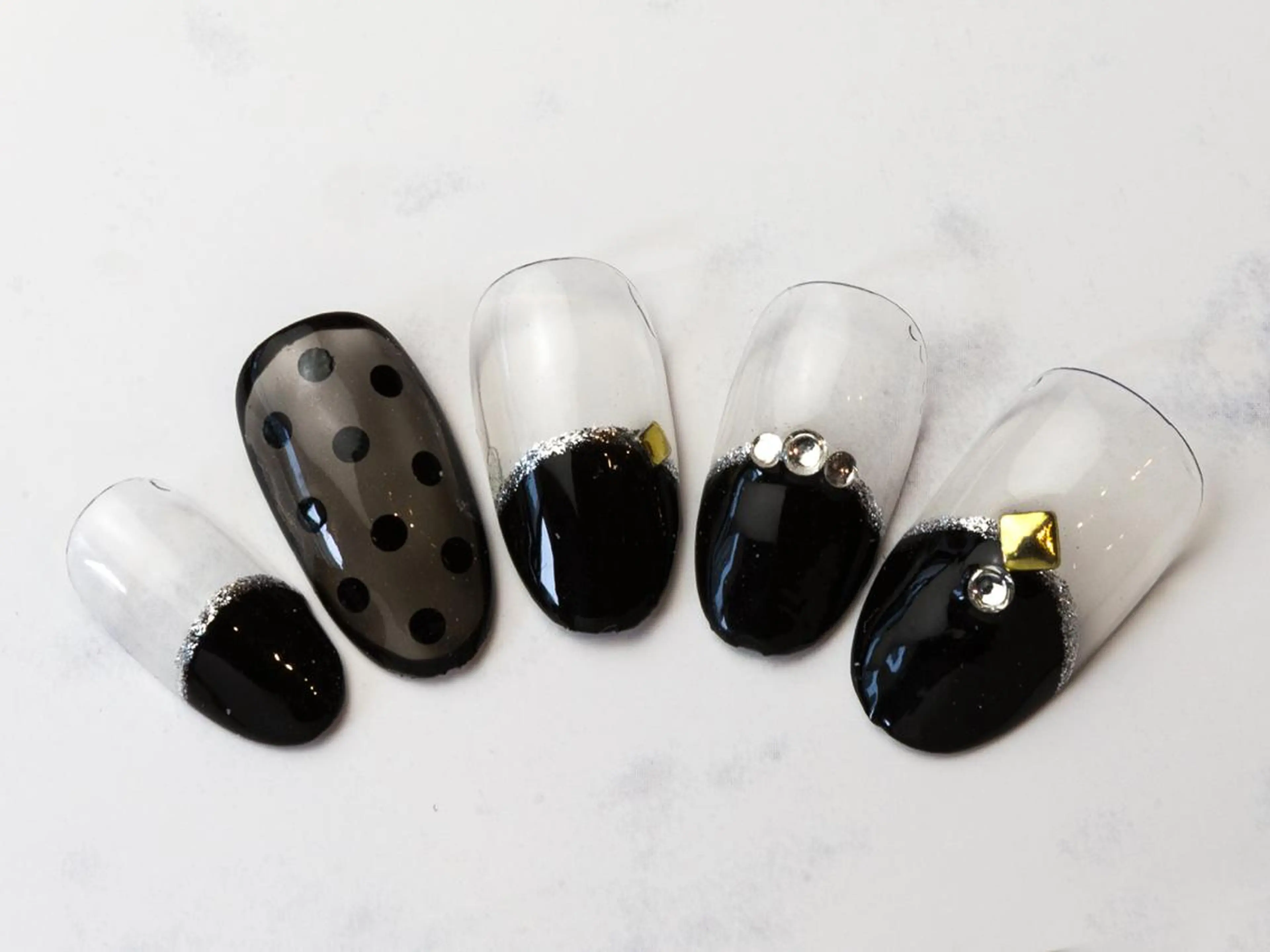 ネイル アニマル柄 アートネイル べっ甲ネイル ドット nail salon Soeurのネイルデザイン