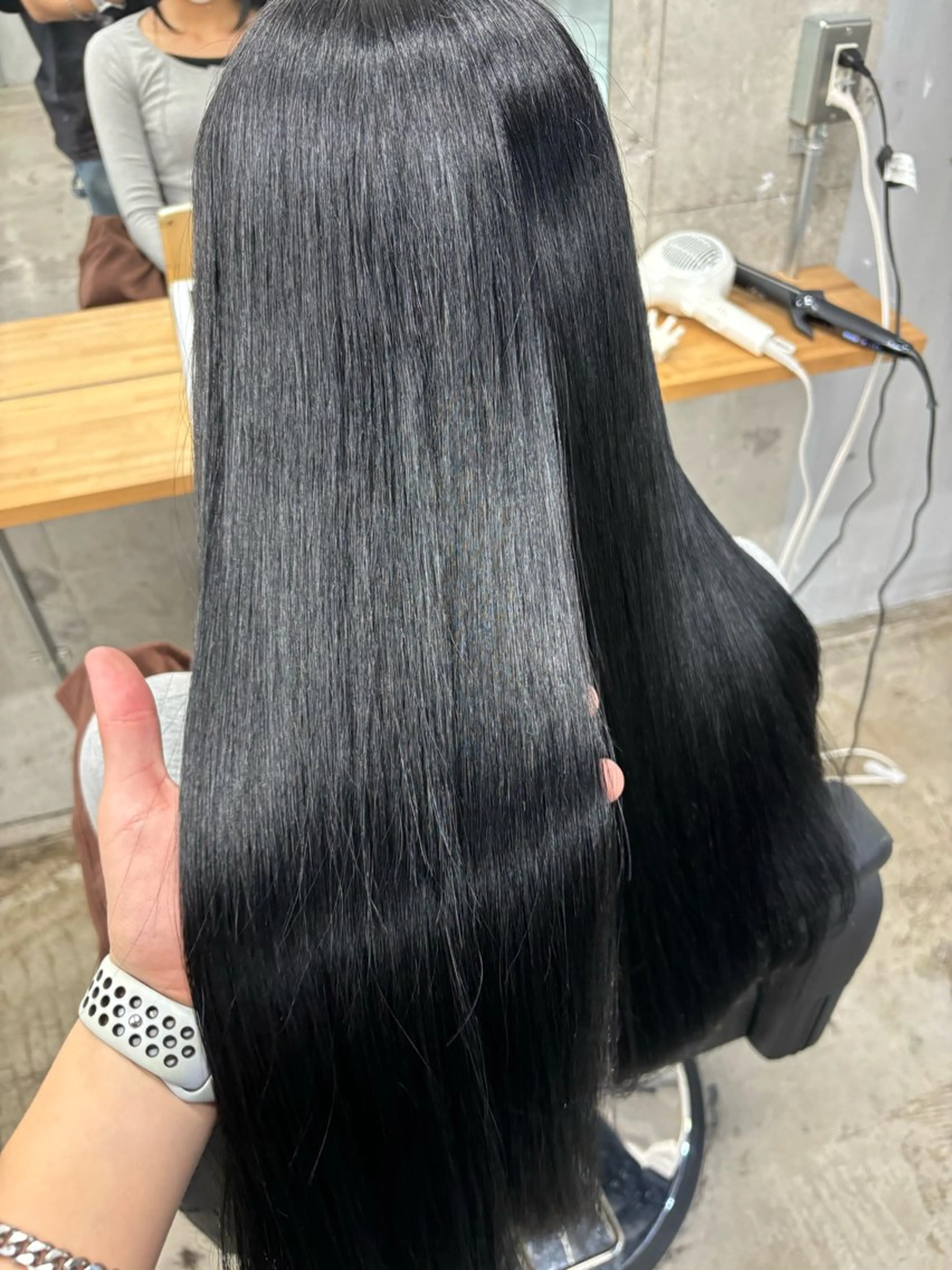 ロング カラー mono / Manatoのヘアスタイル