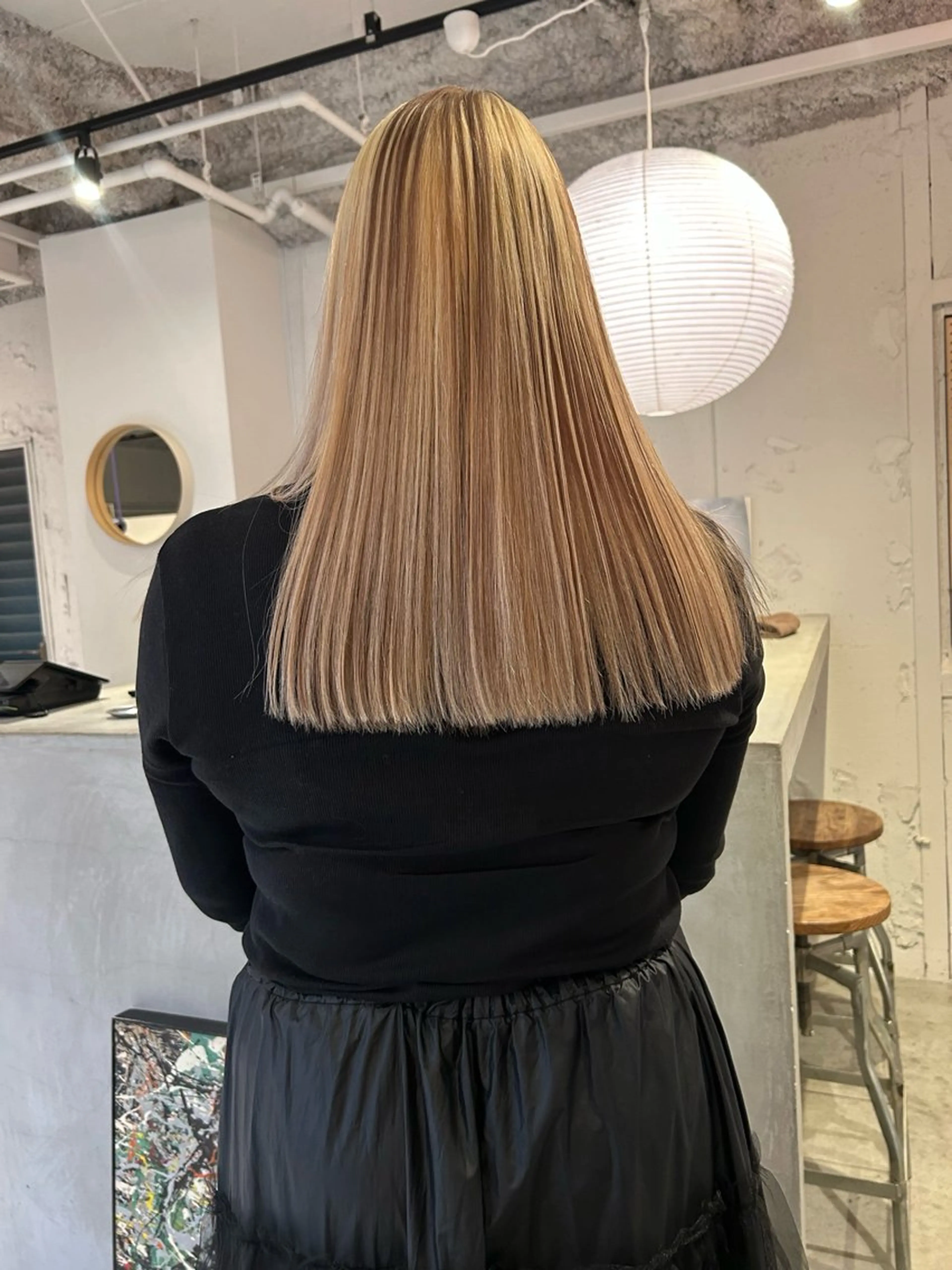 ロング カラー ブリーチ ケアブリーチ カット ヘアカラー トリートメント Loom.所属・村上雅人 ナチュラルモードのヘアスタイル