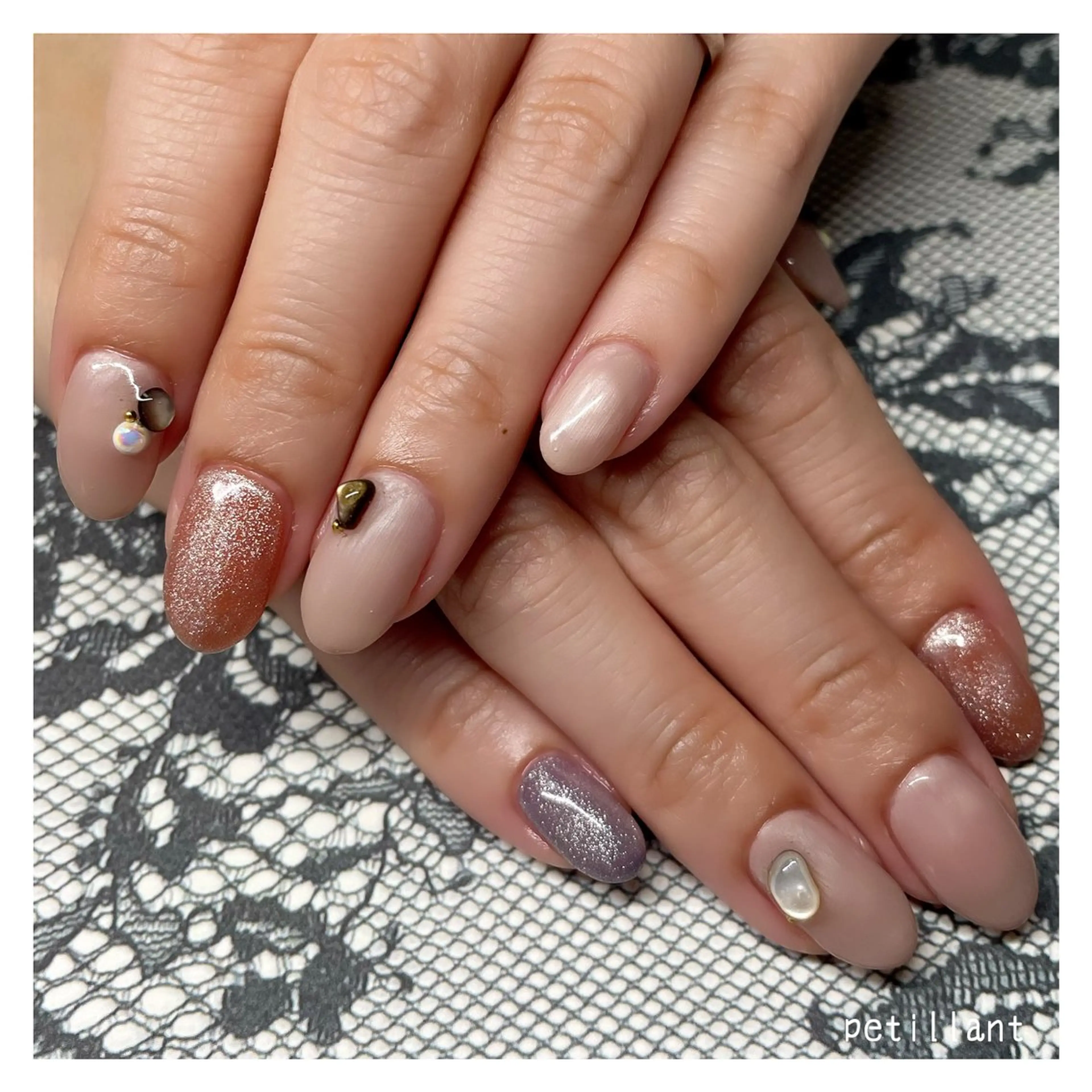 ネイル フットネイル ハロウィン マグネットネイル オレンジ petillant所属・nail salon petillantのネイルデザイン