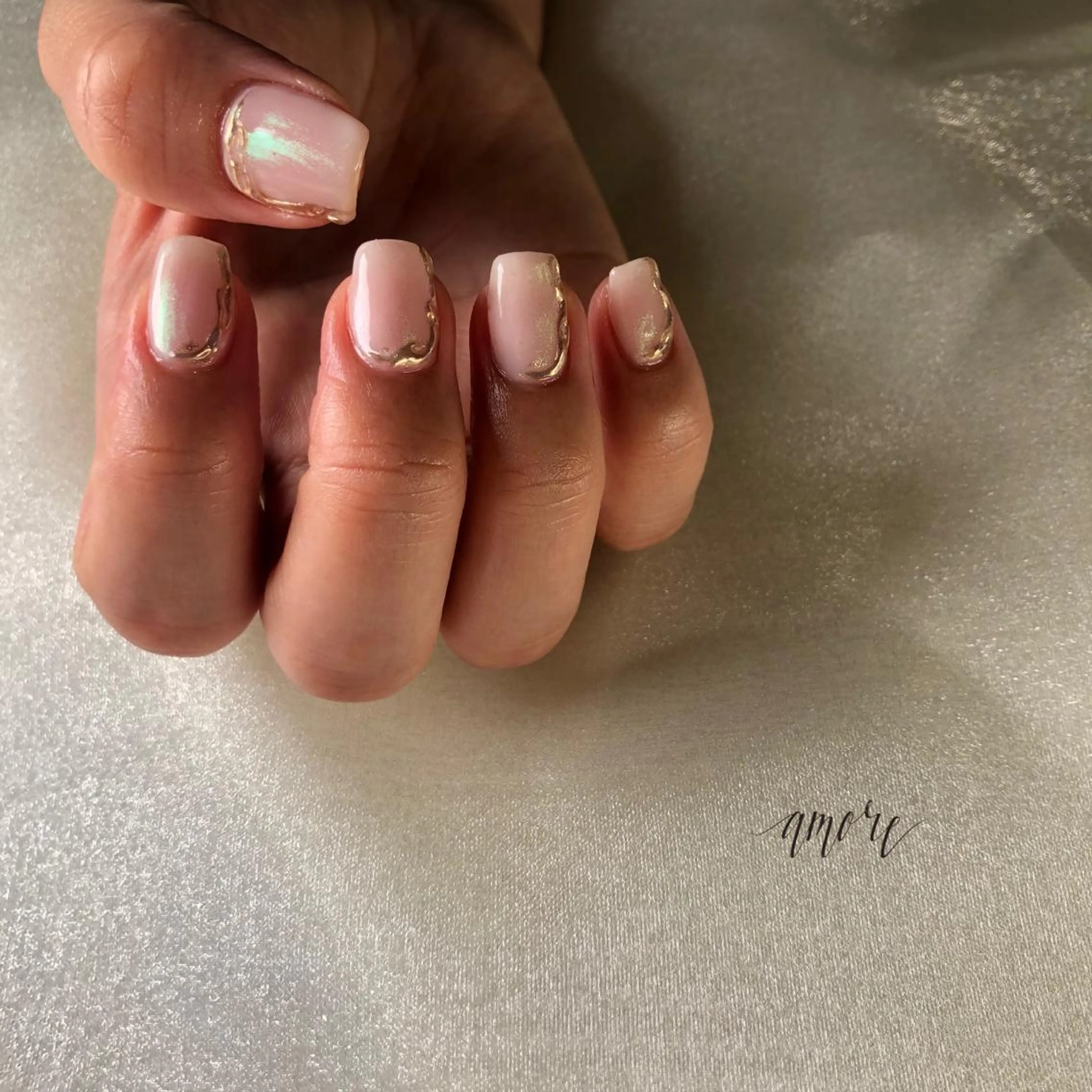 ネイル ジェルネイル 氷ネイル・うるうるネイル マグネットネイル ミラーネイル ニュアンスネイル You kyehwaのネイルデザイン