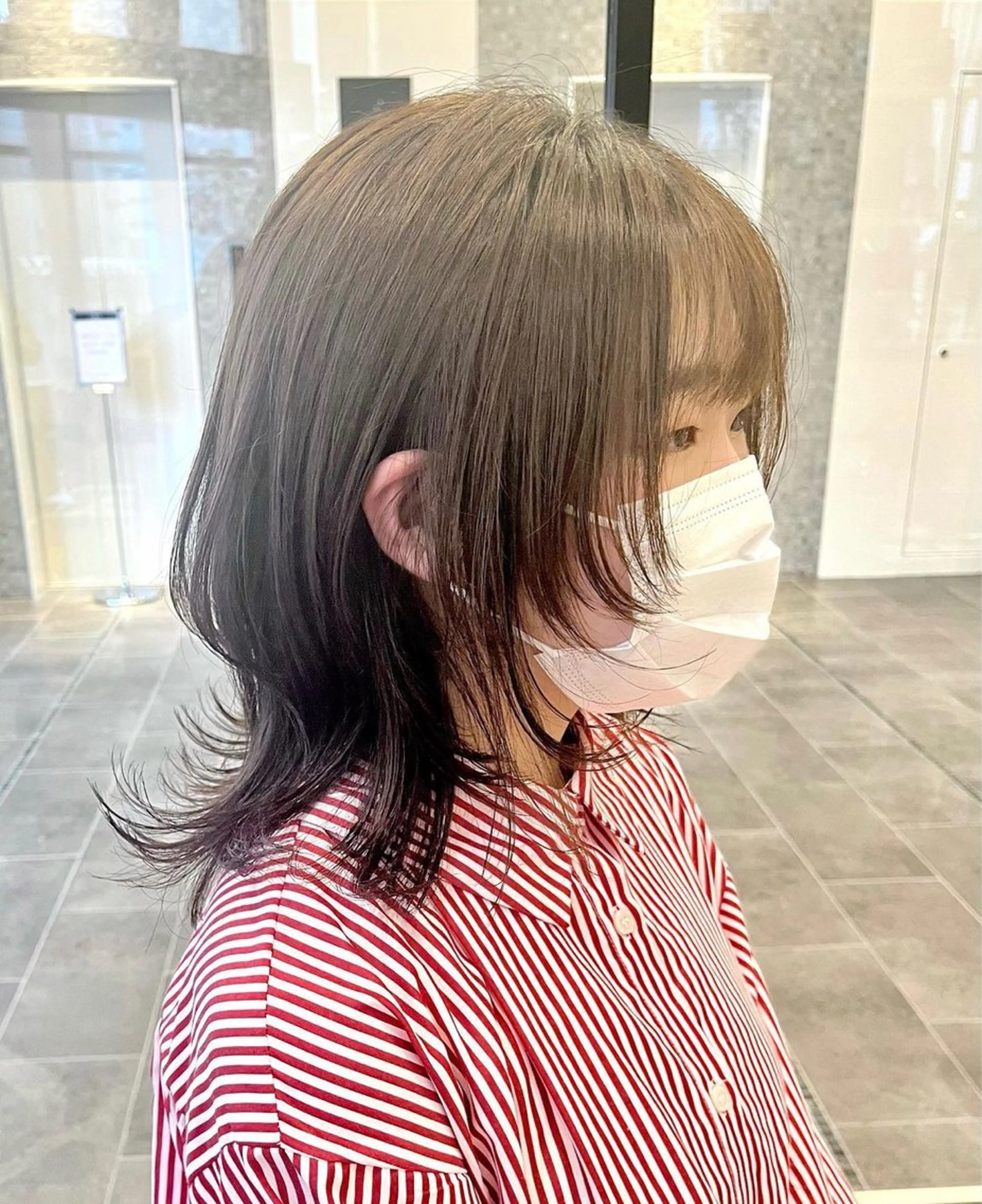 ミディアム ウルフカット 大阪ウルフカット 🐺デザインカラーのヘアスタイル