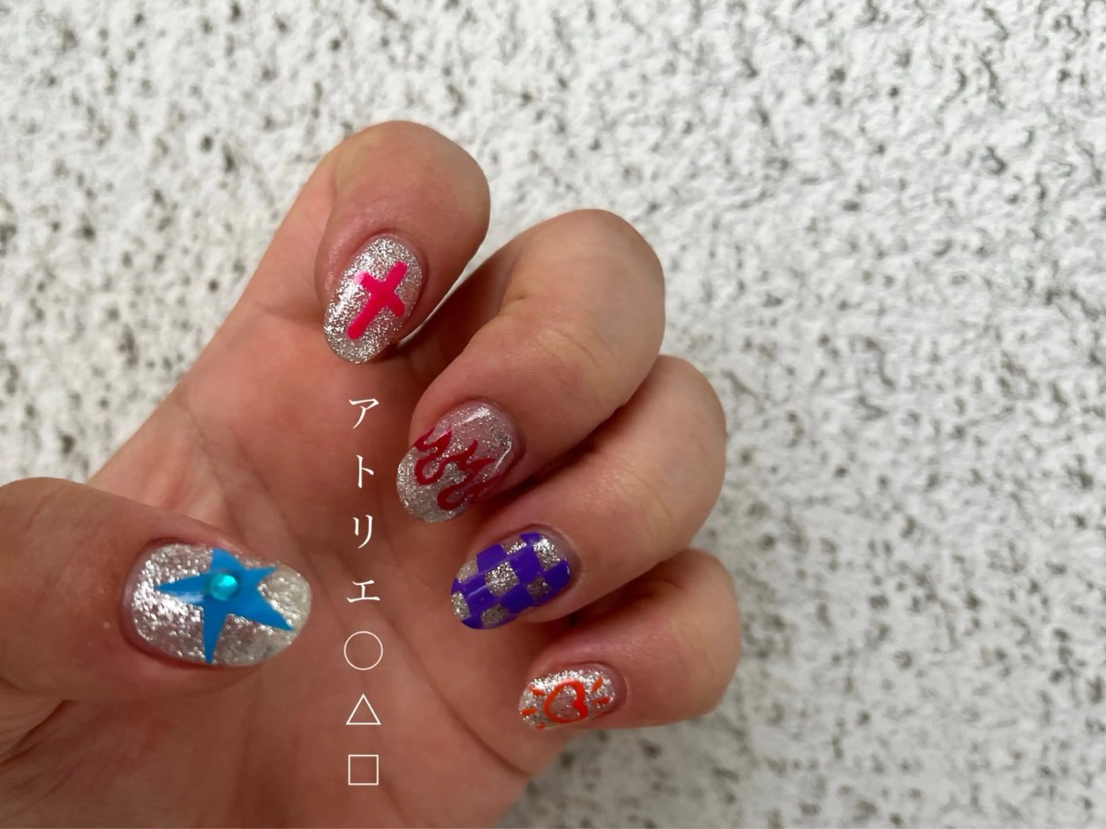ネイル ハンドネイル アトリエ ○△□のネイルデザイン