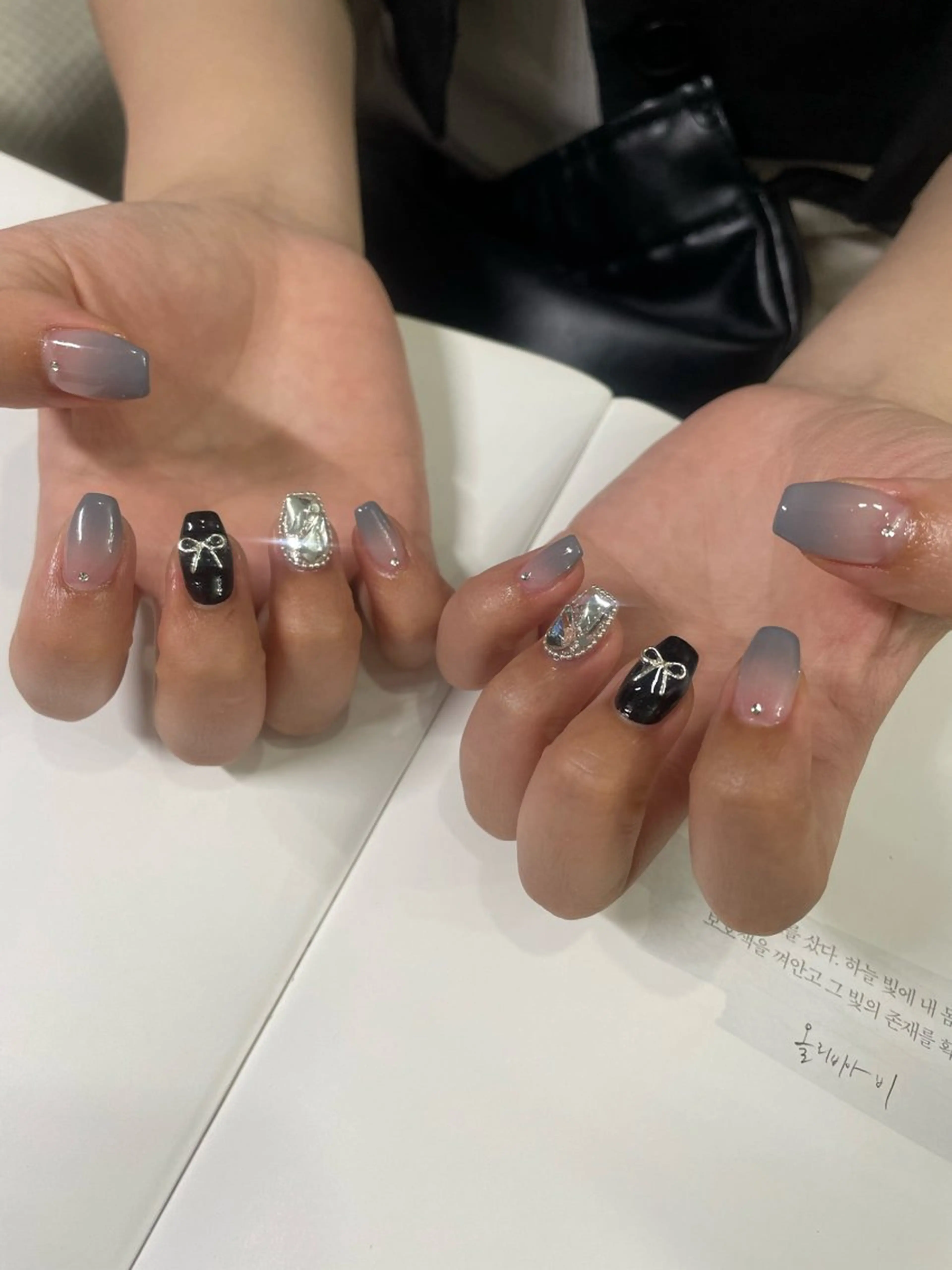 ネイル ハンドネイル ネイルズシャトン🪡 ネイリスト齊藤のネイルデザイン