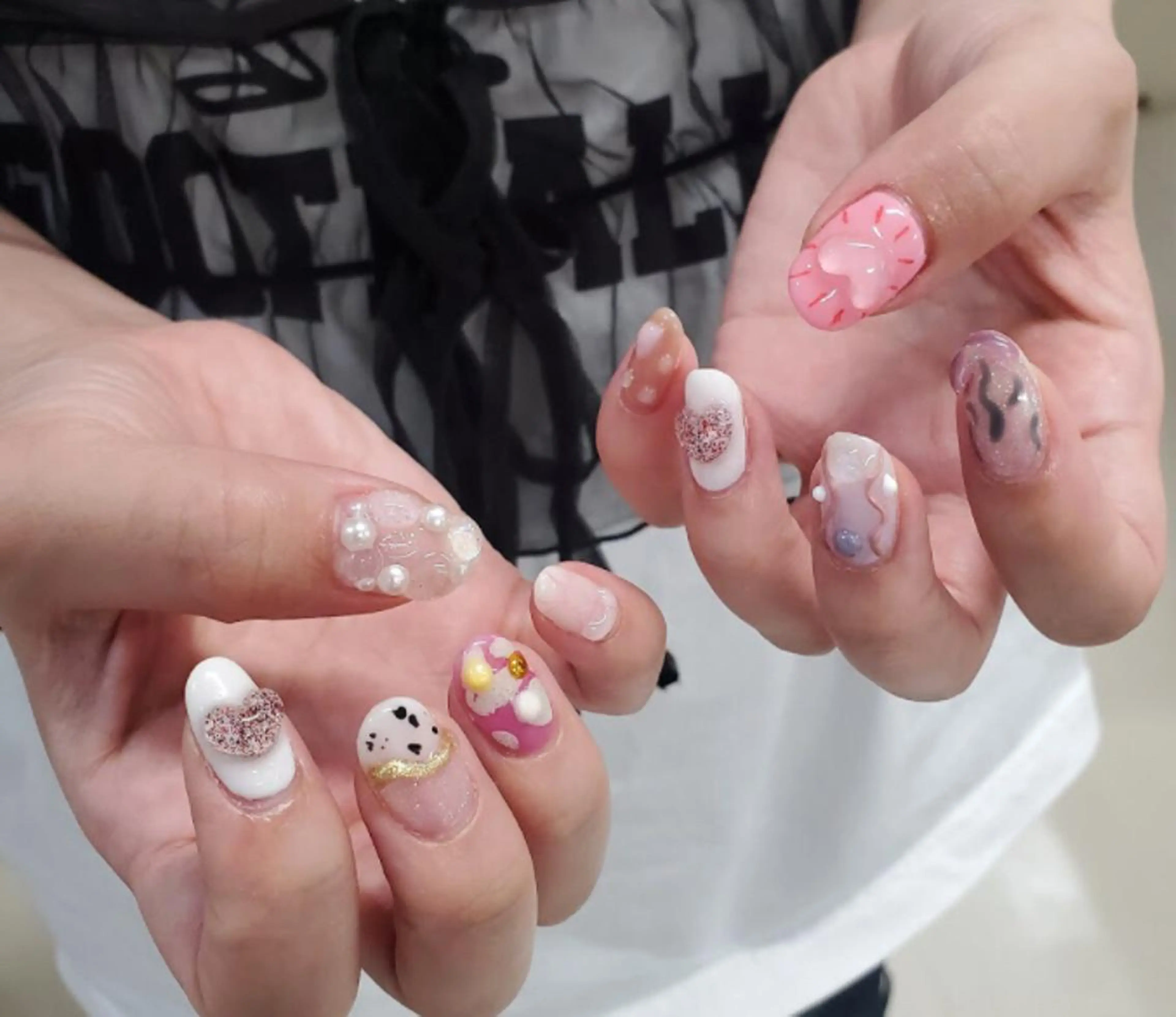 ネイル アートネイル ジェルネイル ニュアンスネイル ぷっくりネイル スカルプネイル nailstudio eviz新宿店のネイルデザイン