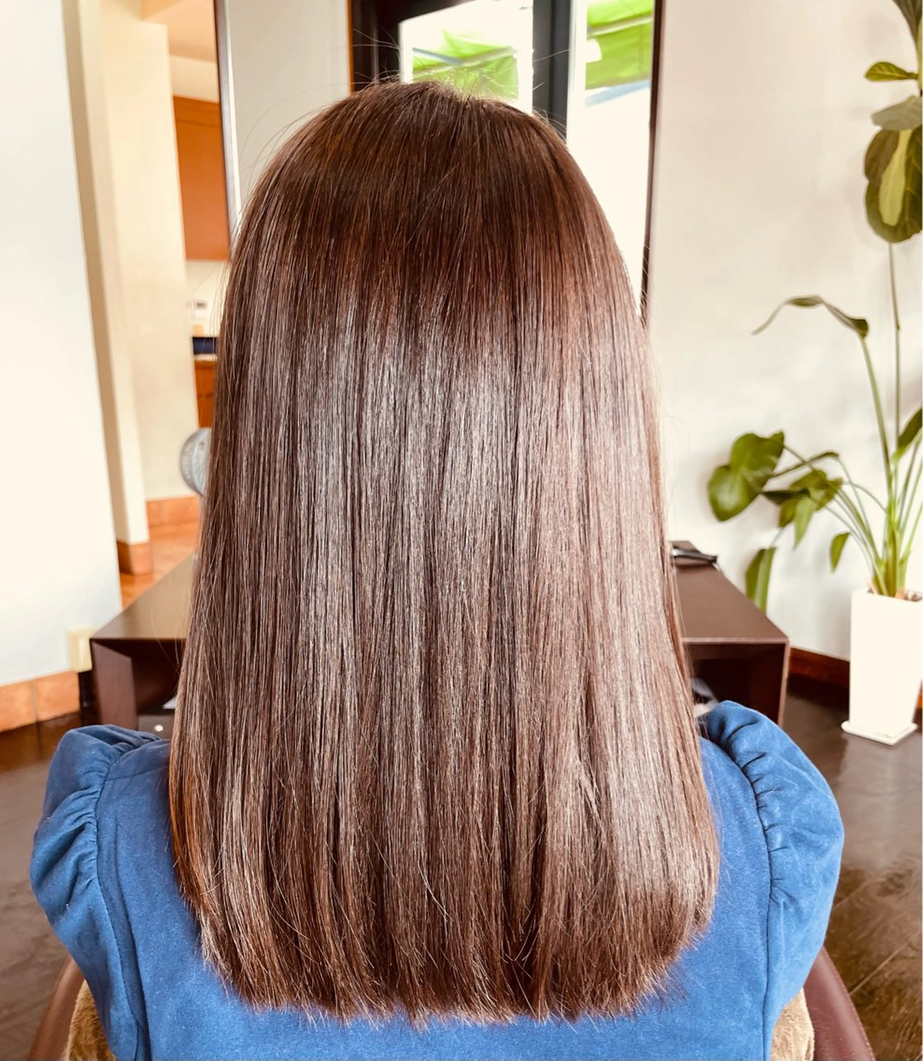 セミロング カラー ベージュカラー オレンジ オレンジベージュ 髪質改善 La Ruelle 髪質改善Yanoのヘアスタイル