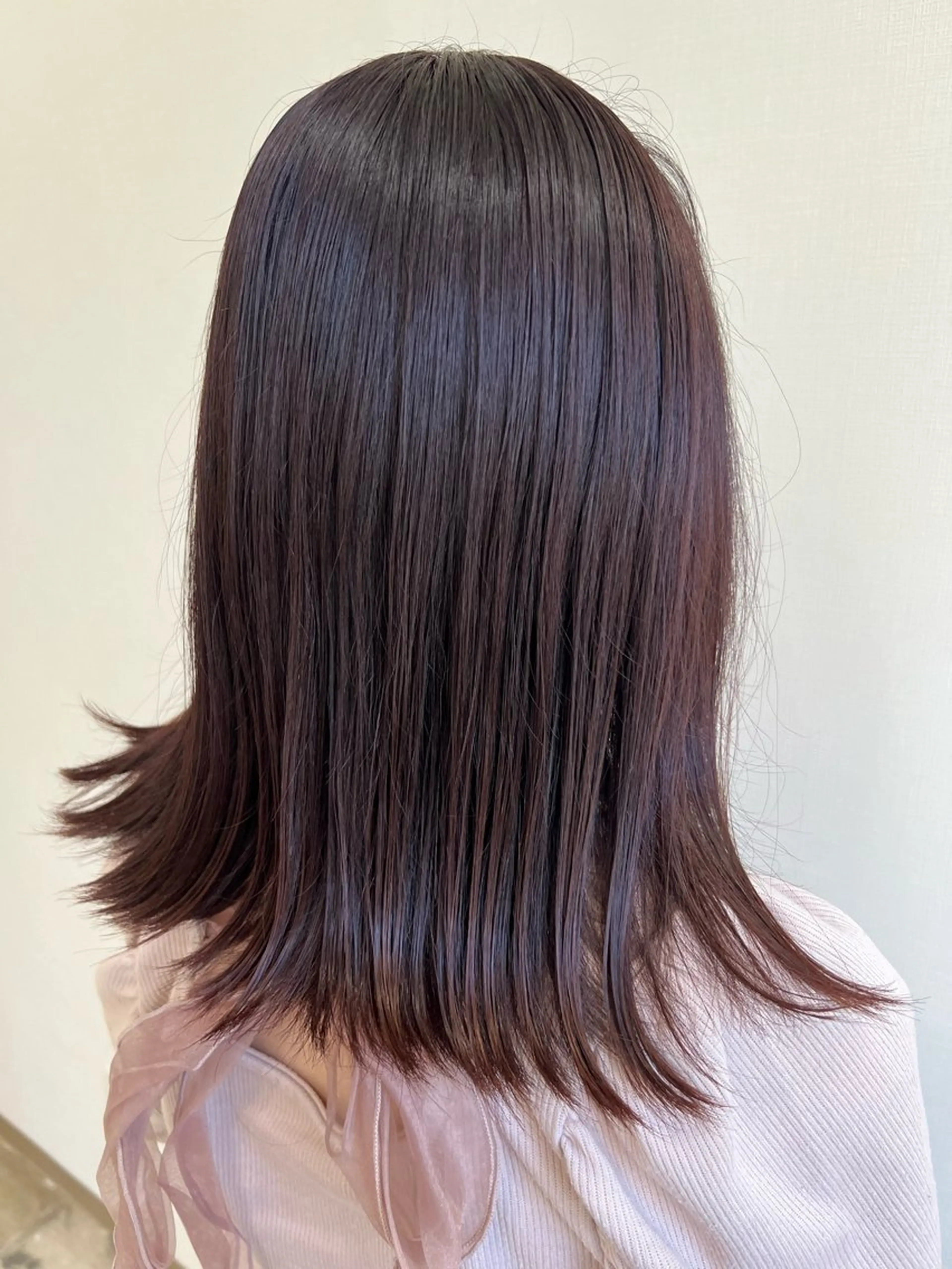 ミディアム カラー 刀根 梓織のヘアスタイル