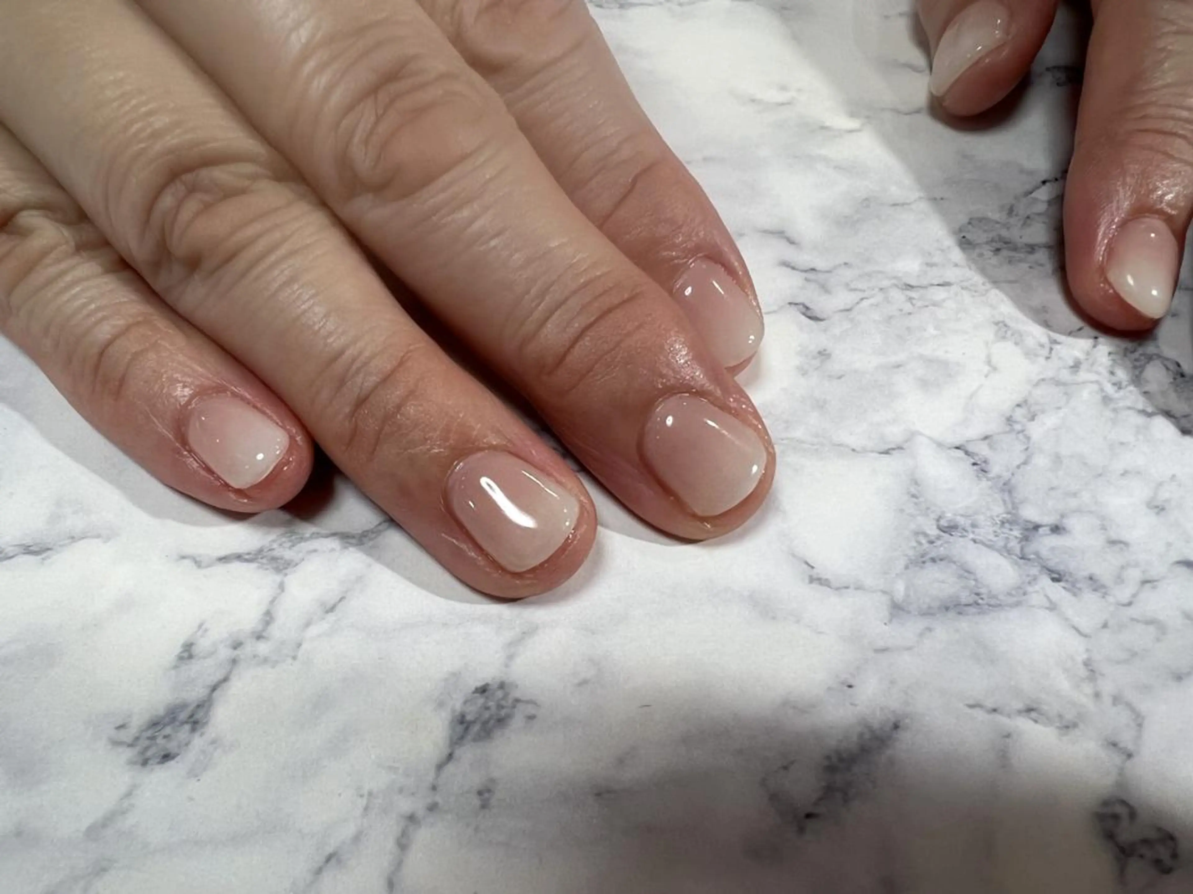 ネイル ジェルネイル パラジェル ハンドネイル Myu博多店 かえでのネイルデザイン