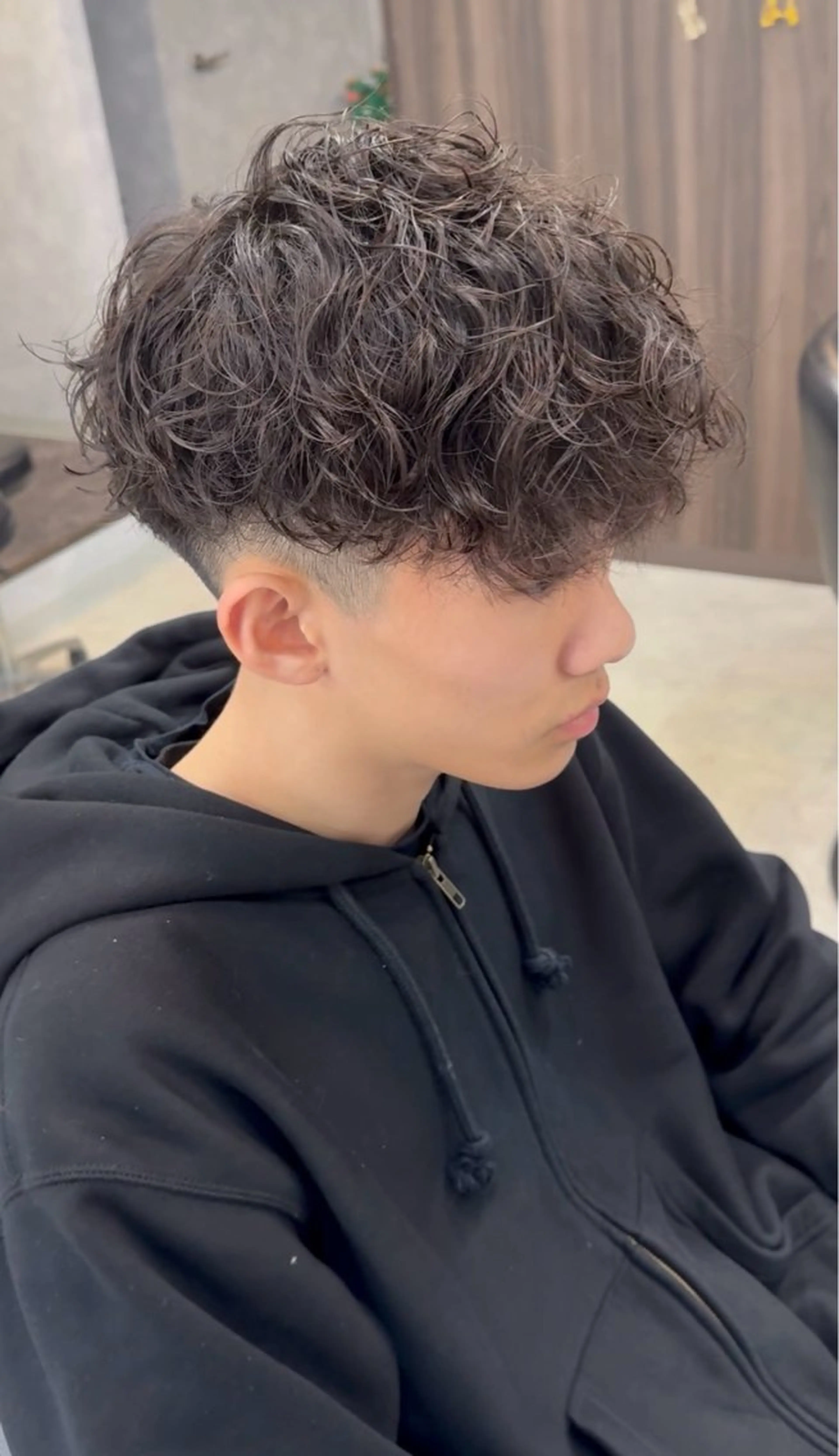 メンズ骨格矯正カット＋スペインカール＋トリートメントの写真