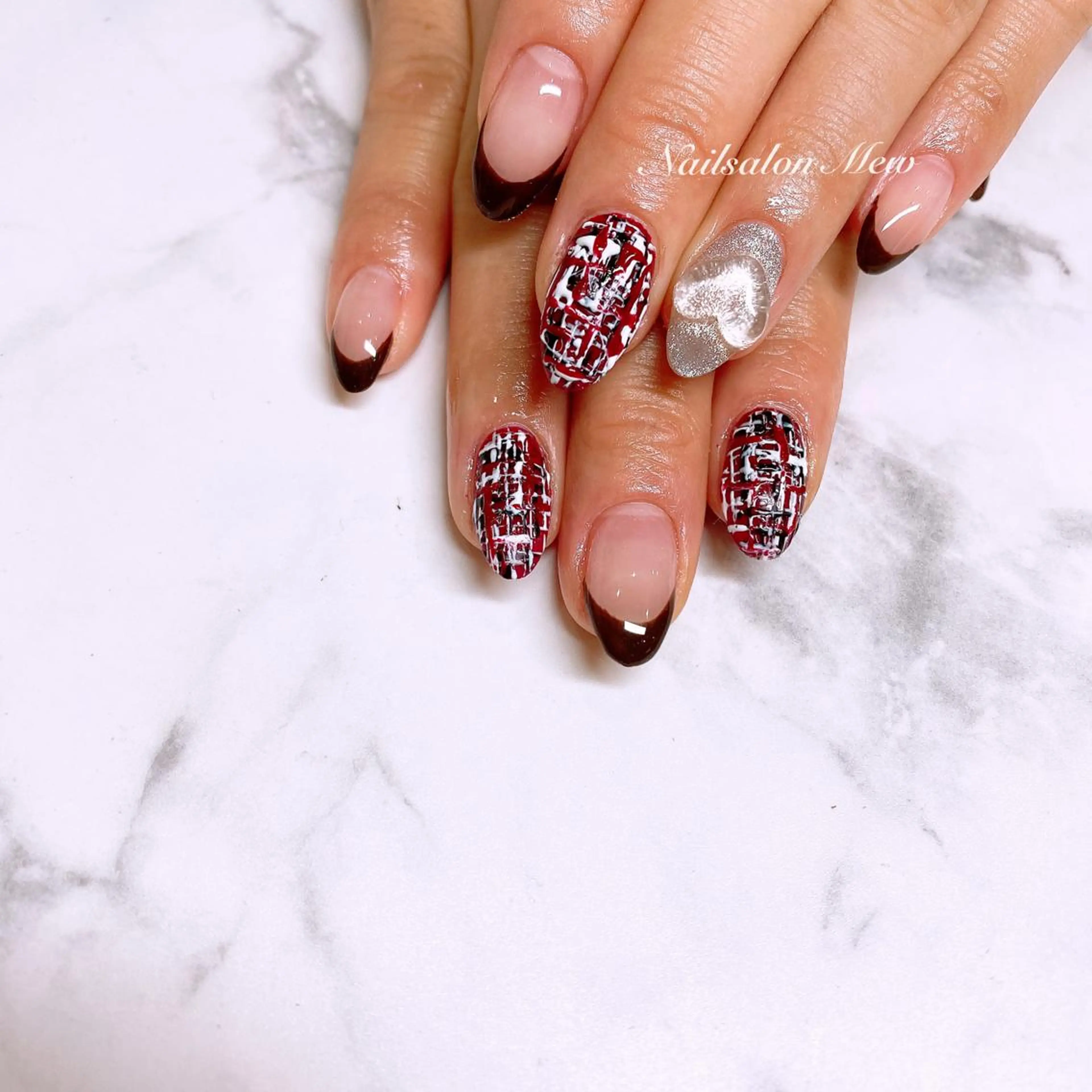 ネイル ハート マグネットネイル バレンタイン Nailsalon Mew所属・Nailsalon Mew❤︎のネイルデザイン