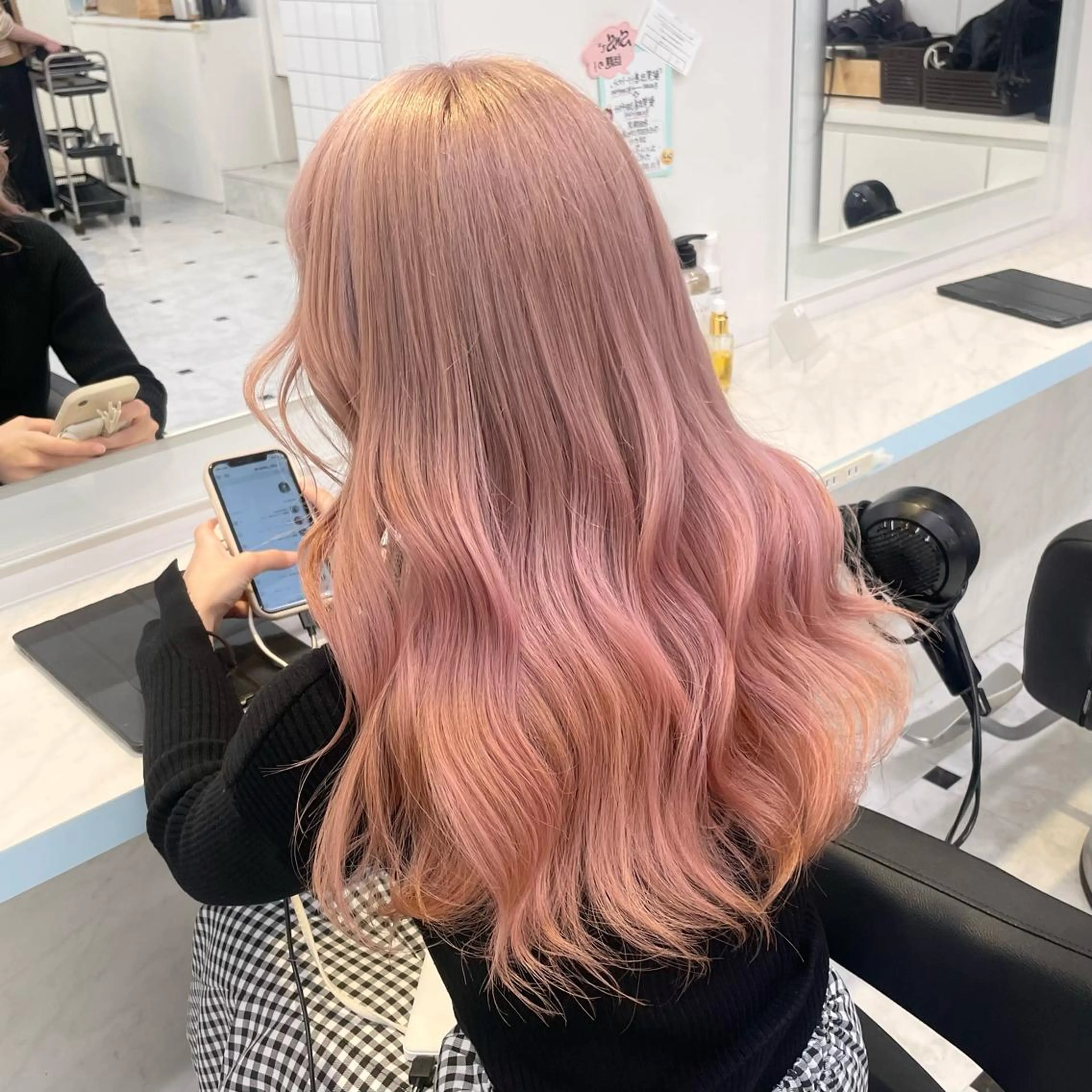 ロング 艶髪グレージュ特化/ CHIKARAのヘアスタイル