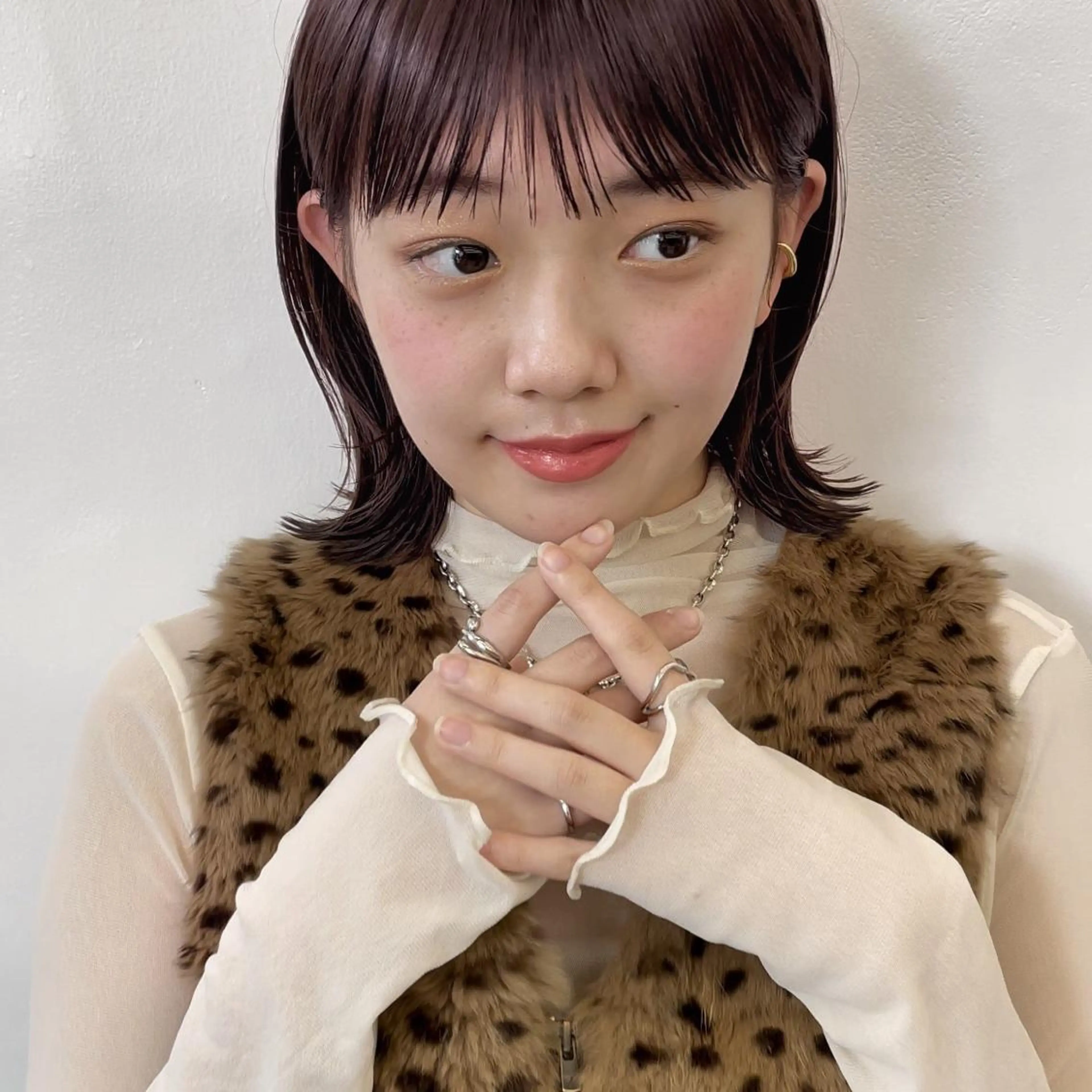 ミディアム カラー ヘアアレンジ カット ヘアカラー トリートメント ヘッドスパ ヘアセット 【柔らか透明感✨/ 似合せ前髪】大石葉月のヘアスタイル