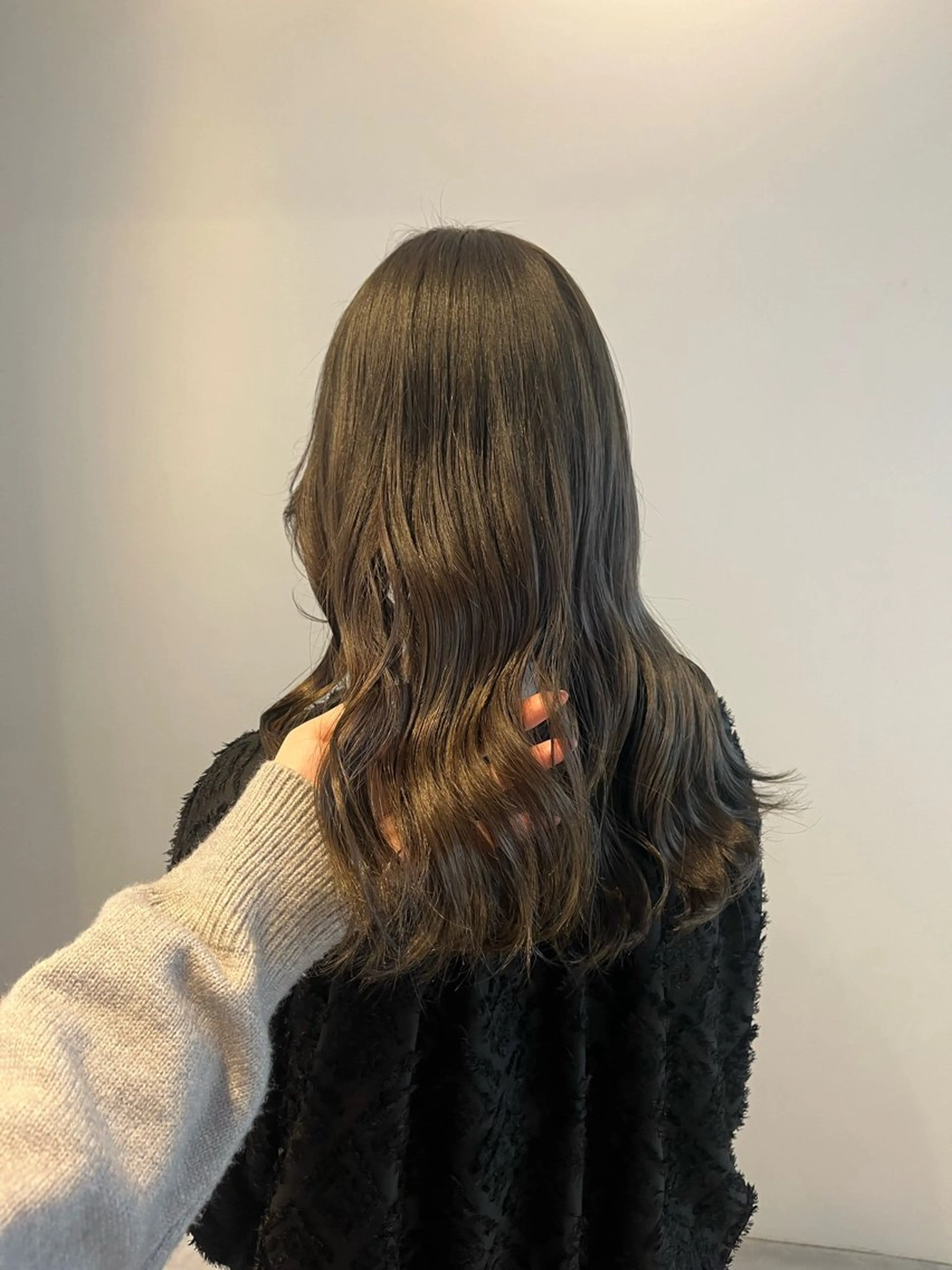 ミディアム ALLYS 渋谷店所属・最高級の艶のある カラーmei🎨のヘアスタイル