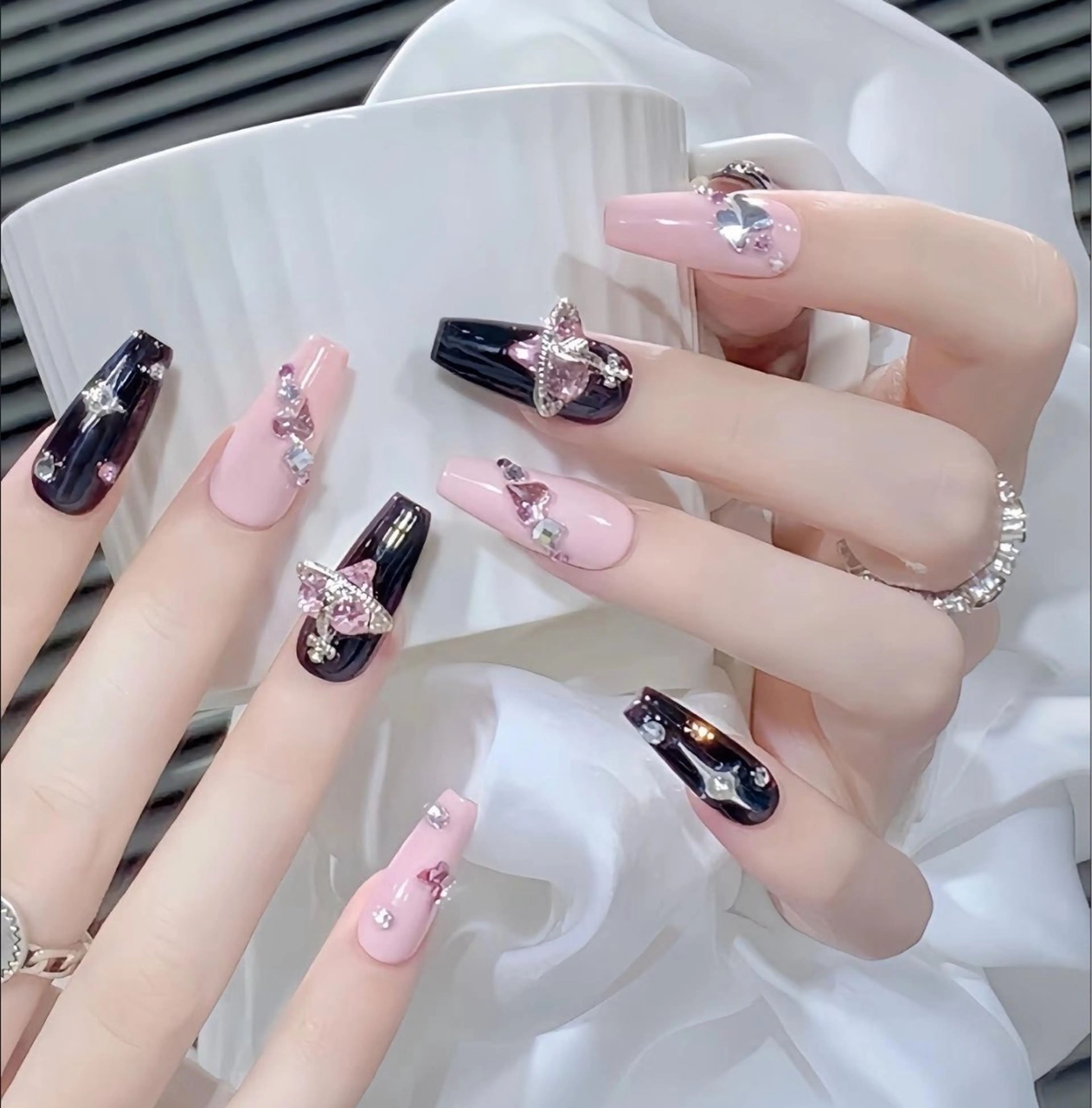ネイル ハンドネイル D-BEAUTY Nailsalonのネイルデザイン