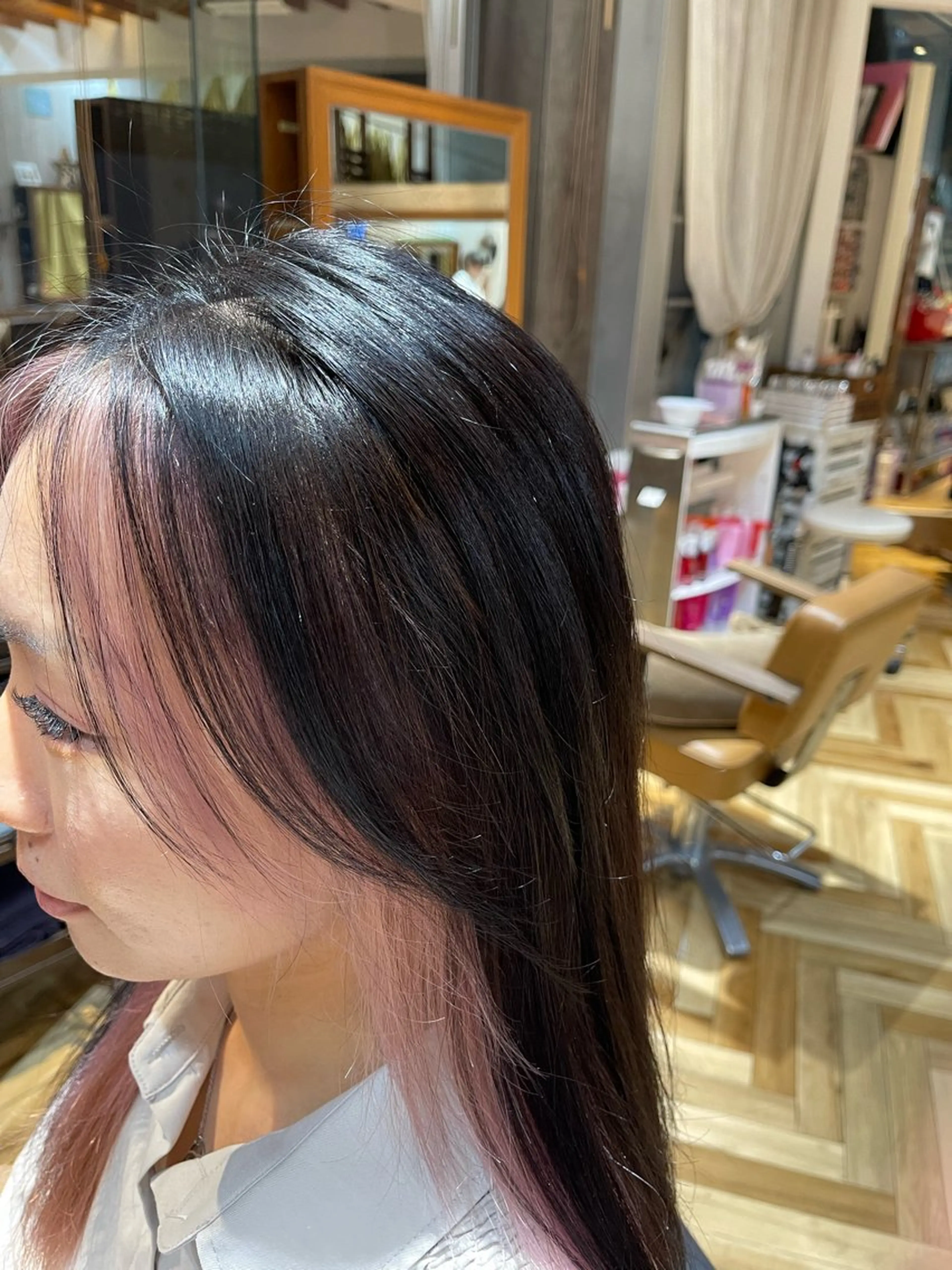 カラー セピアージュアン所属・バヤラー バイガルマーのヘアスタイル