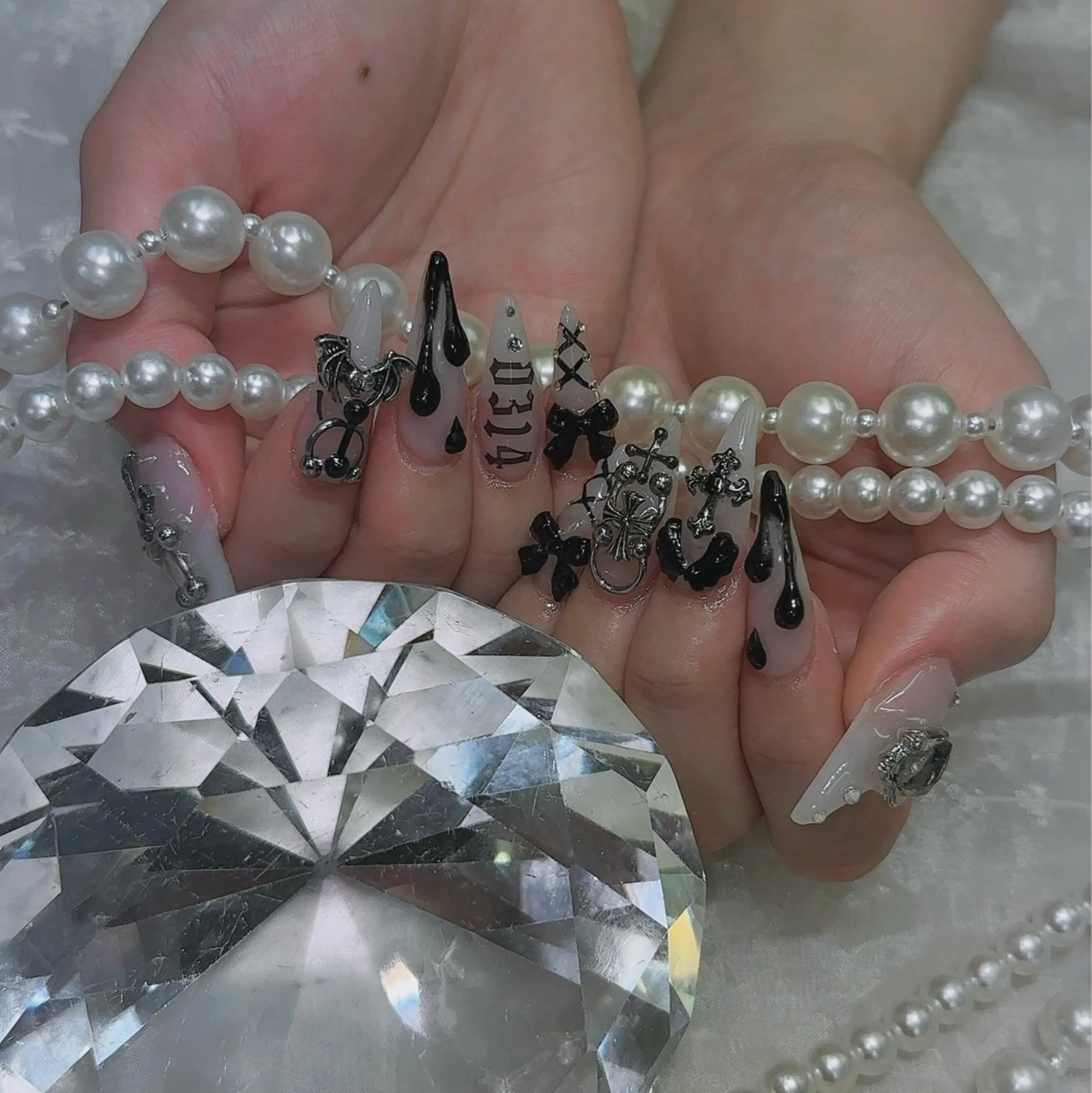 ネイル ハンドネイル ベスティオーラ所属・ニコ ニコのネイルデザイン