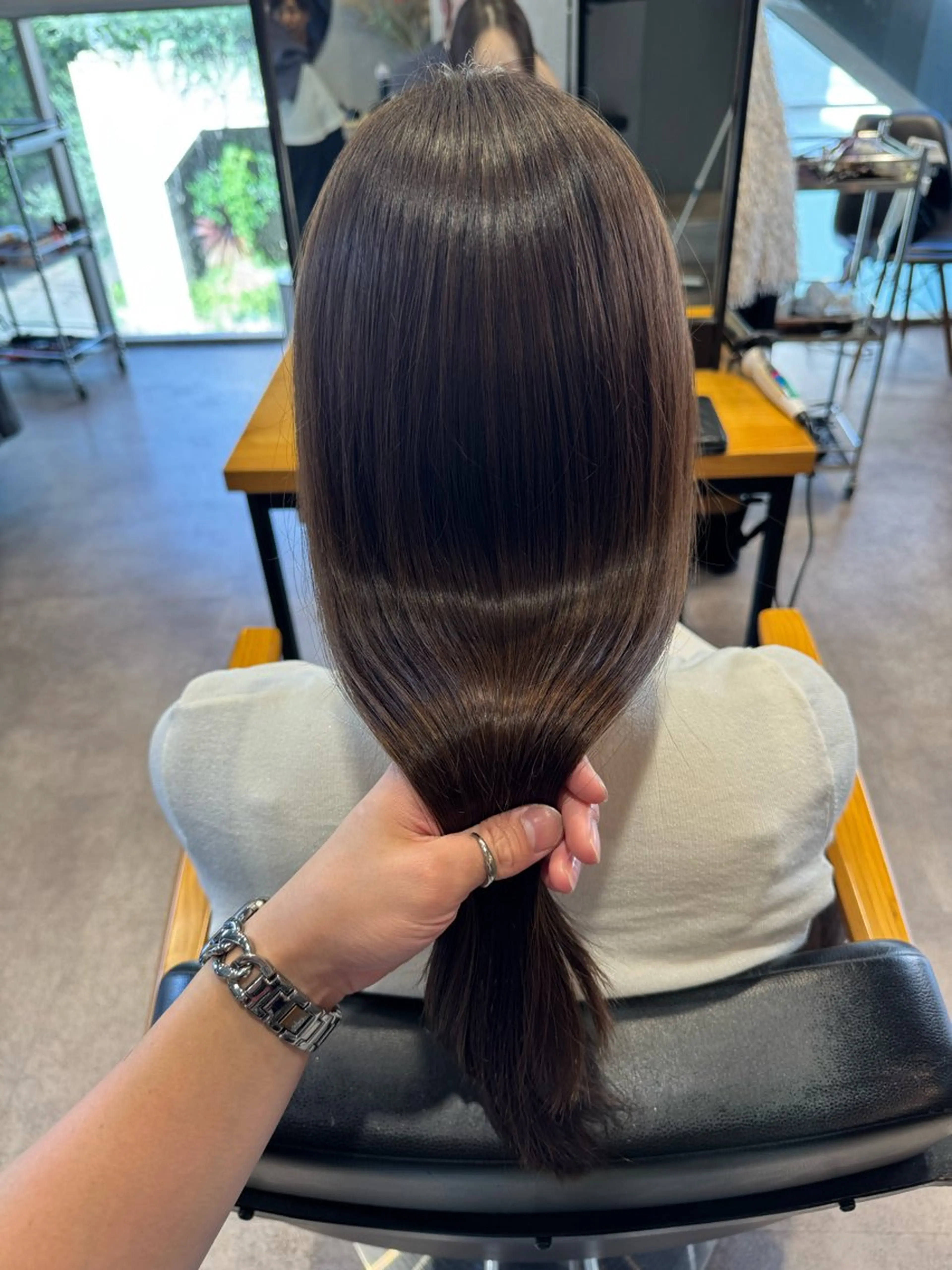 ミディアム カラー カット ヘアカラー トリートメント 佐藤史哉＊ 韓国レイヤー赤み除去のヘアスタイル