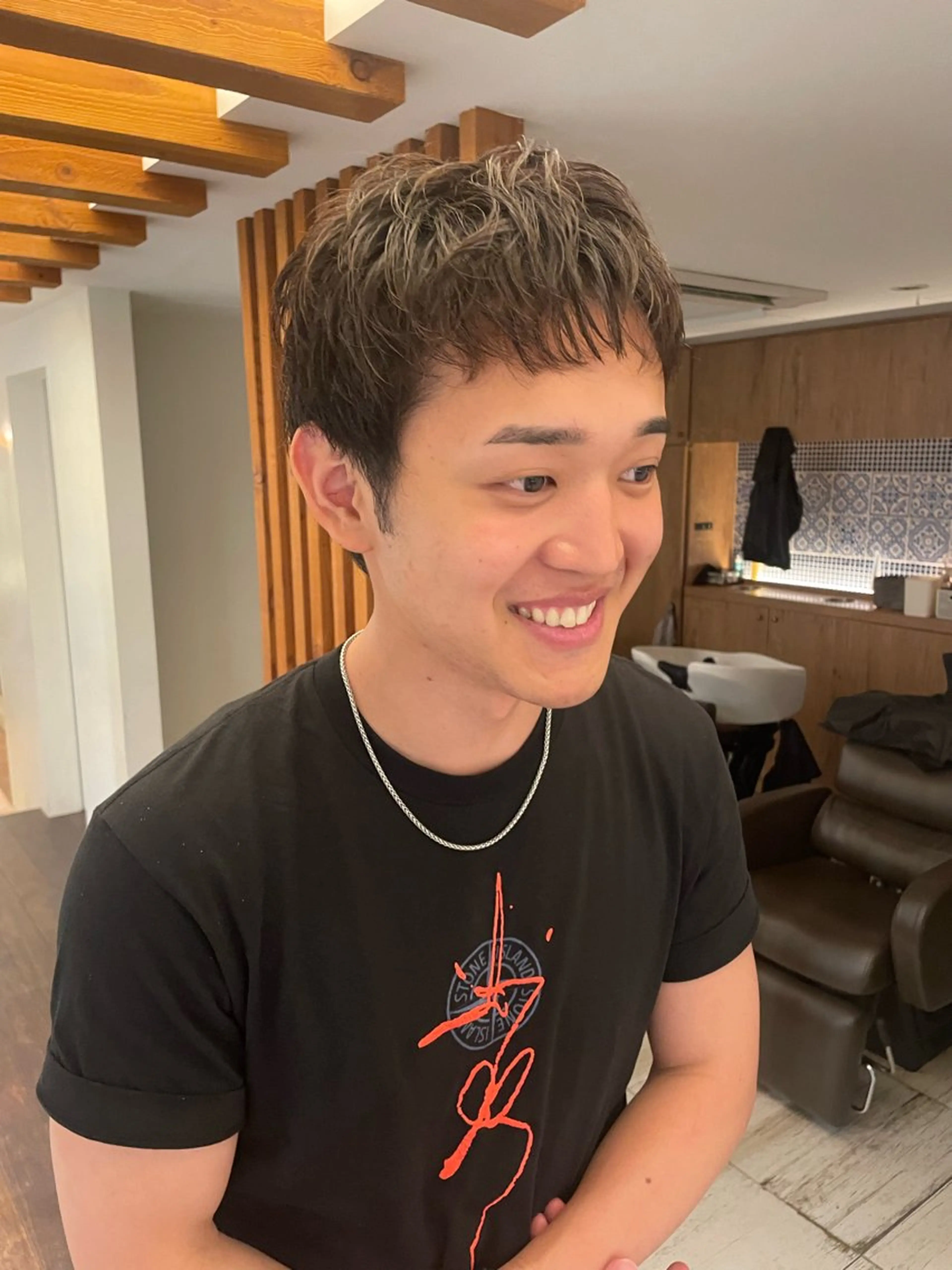 ショート カラー 透明感カラー グレージュ オリーブグレージュ オリーブグレー ヘアカラー トリートメント リカ/ハイトーン ・オリーブ🍀のヘアスタイル