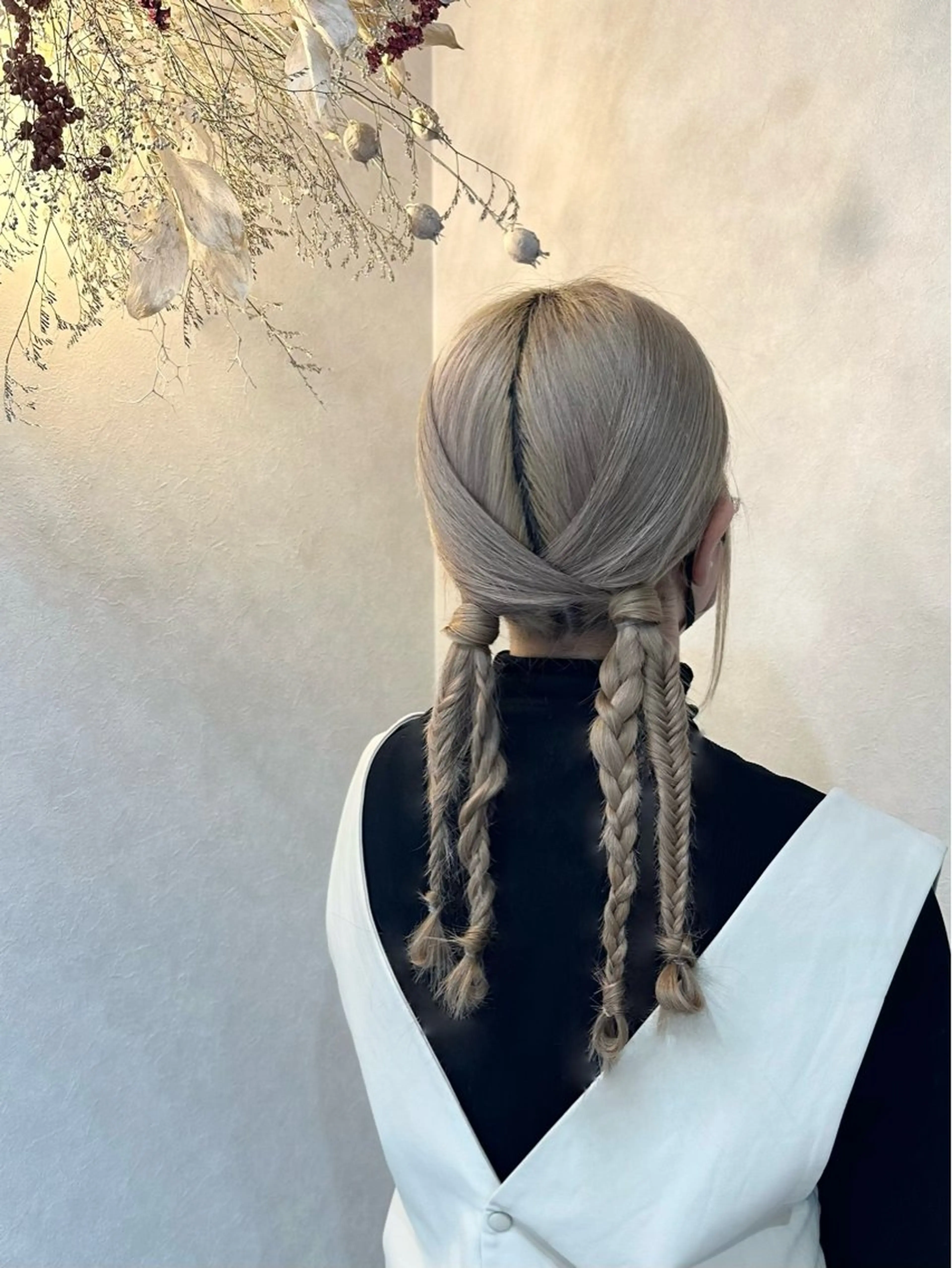 ロング ヘアアレンジ ツインテール hair make applause.所属・小賀 栞奈のヘアスタイル