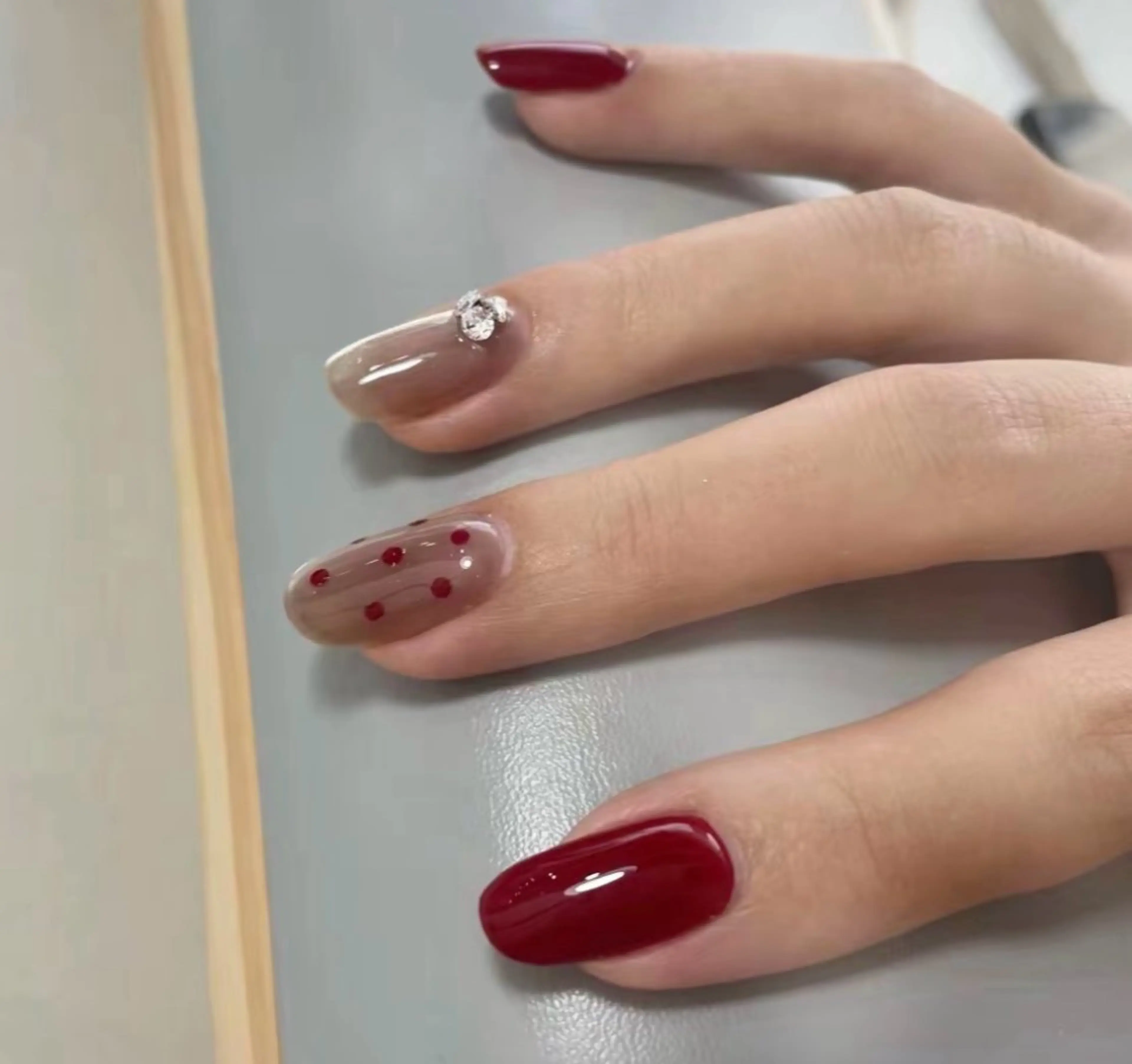 ネイル LEDアイラッシュ ∩_∩アオイのマツエク・マツパデザイン