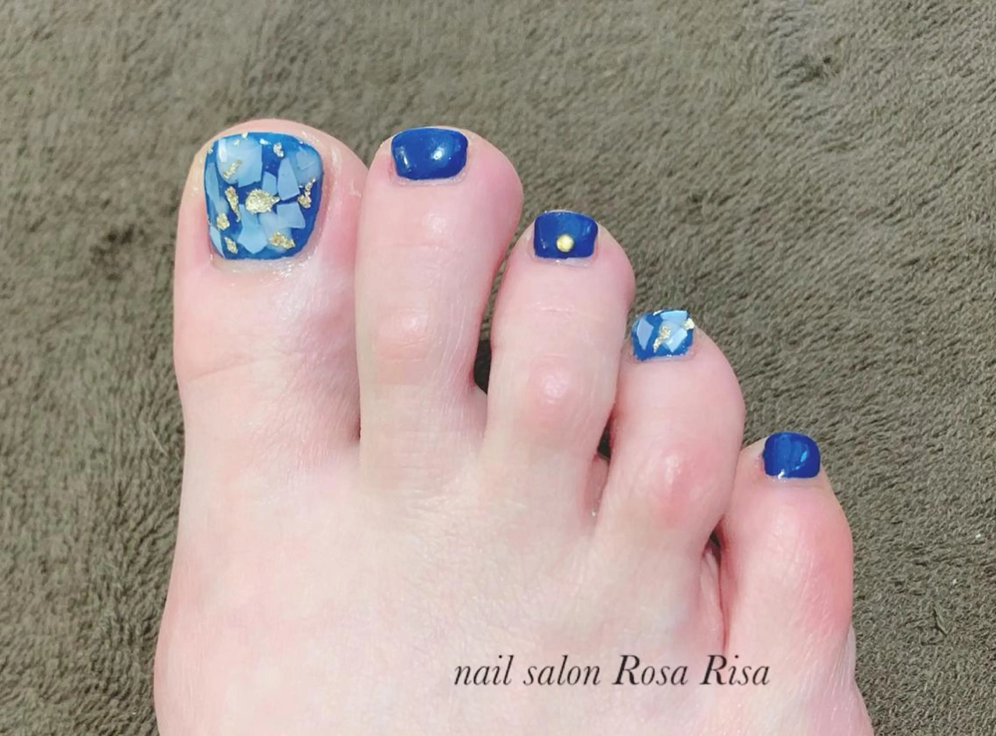 ショート ネイル フットネイル ネイルスタジオ シェイクユアハンズのネイルデザイン