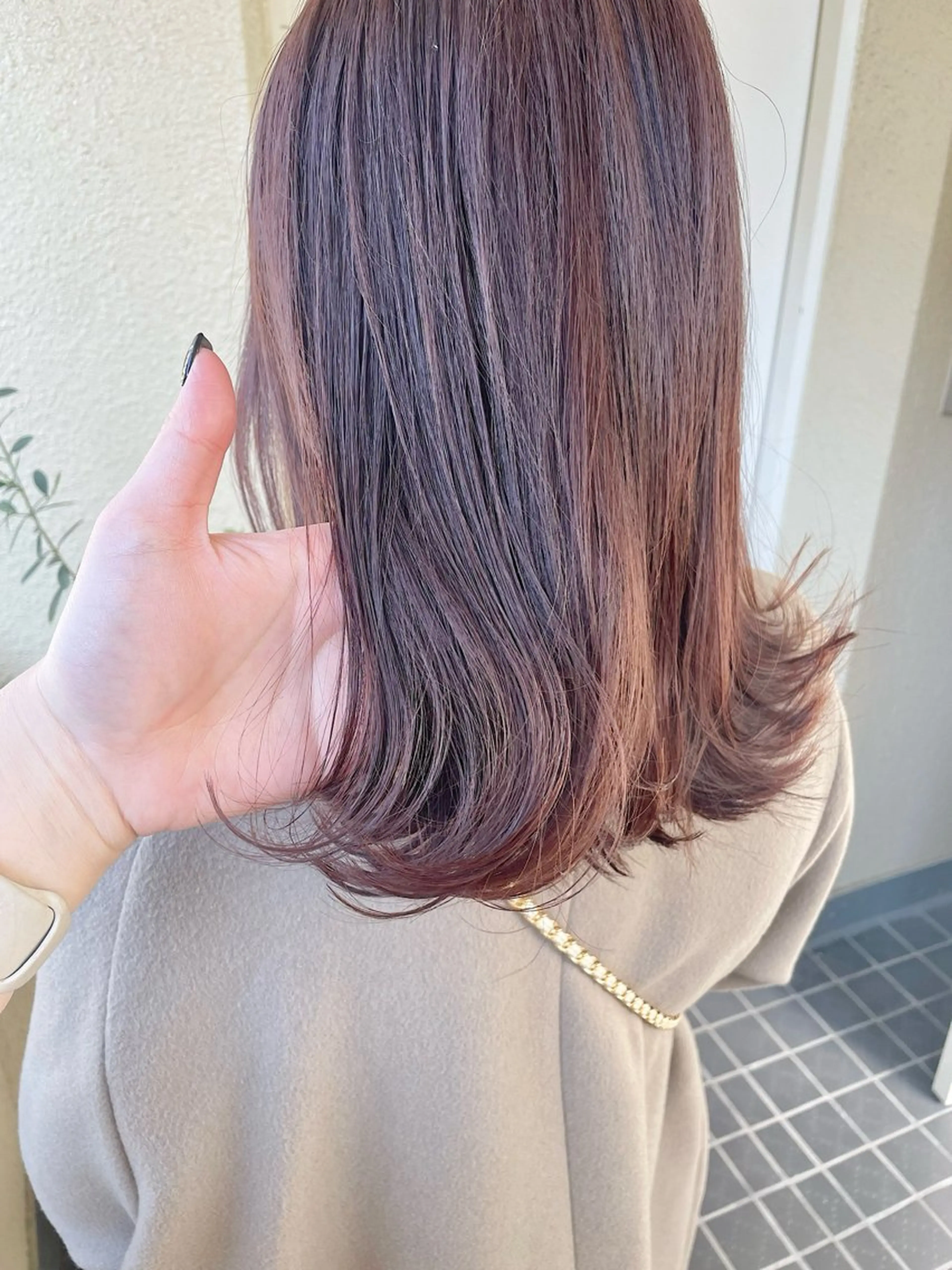 セミロング カラー ヘアアレンジ ベージュカラー ブリーチ 透明感カラー ブリーチなしカラー ピンクカラー 透明感color 🥣suzunaのヘアスタイル