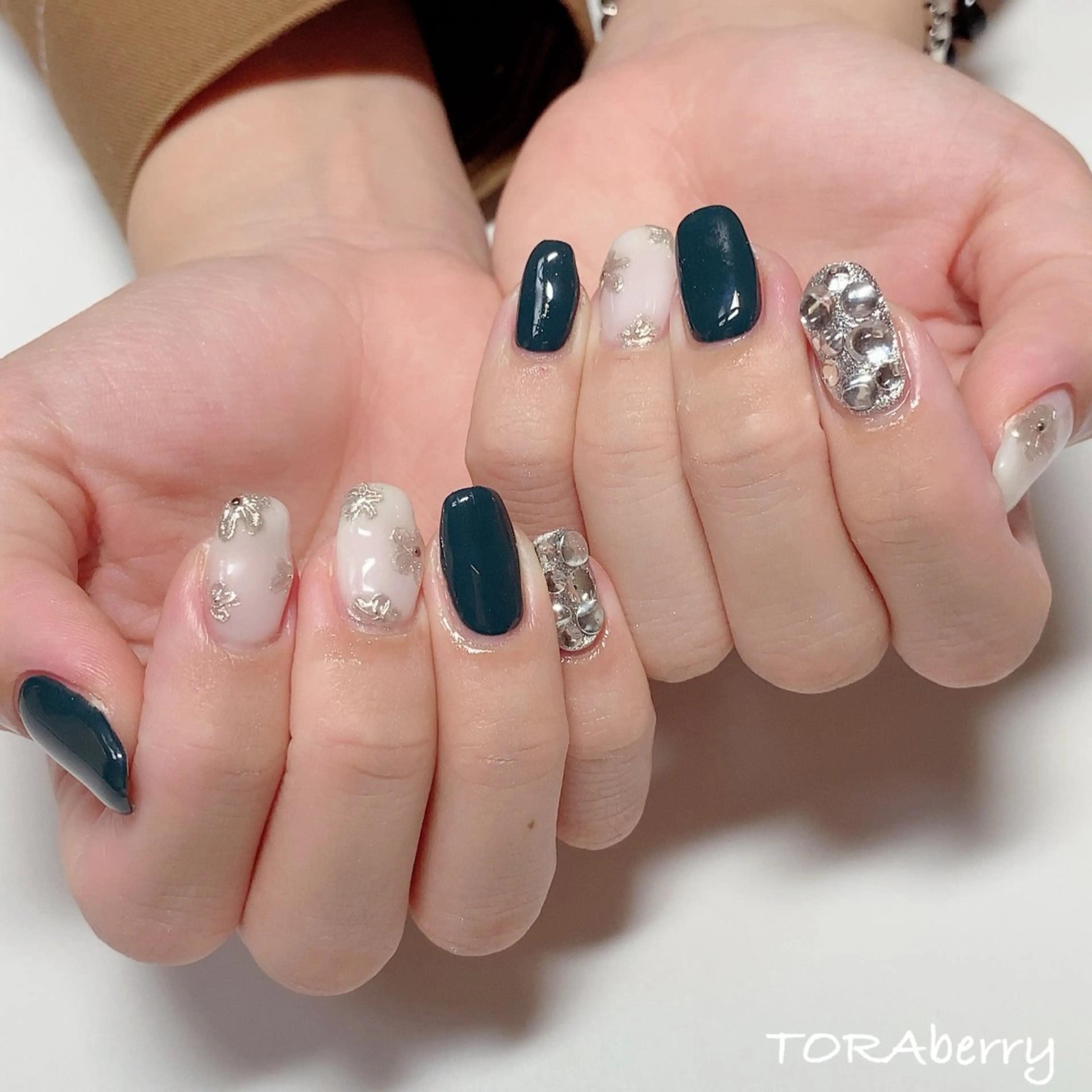 ネイル ハンドネイル ネイリスト なつみのネイルデザイン