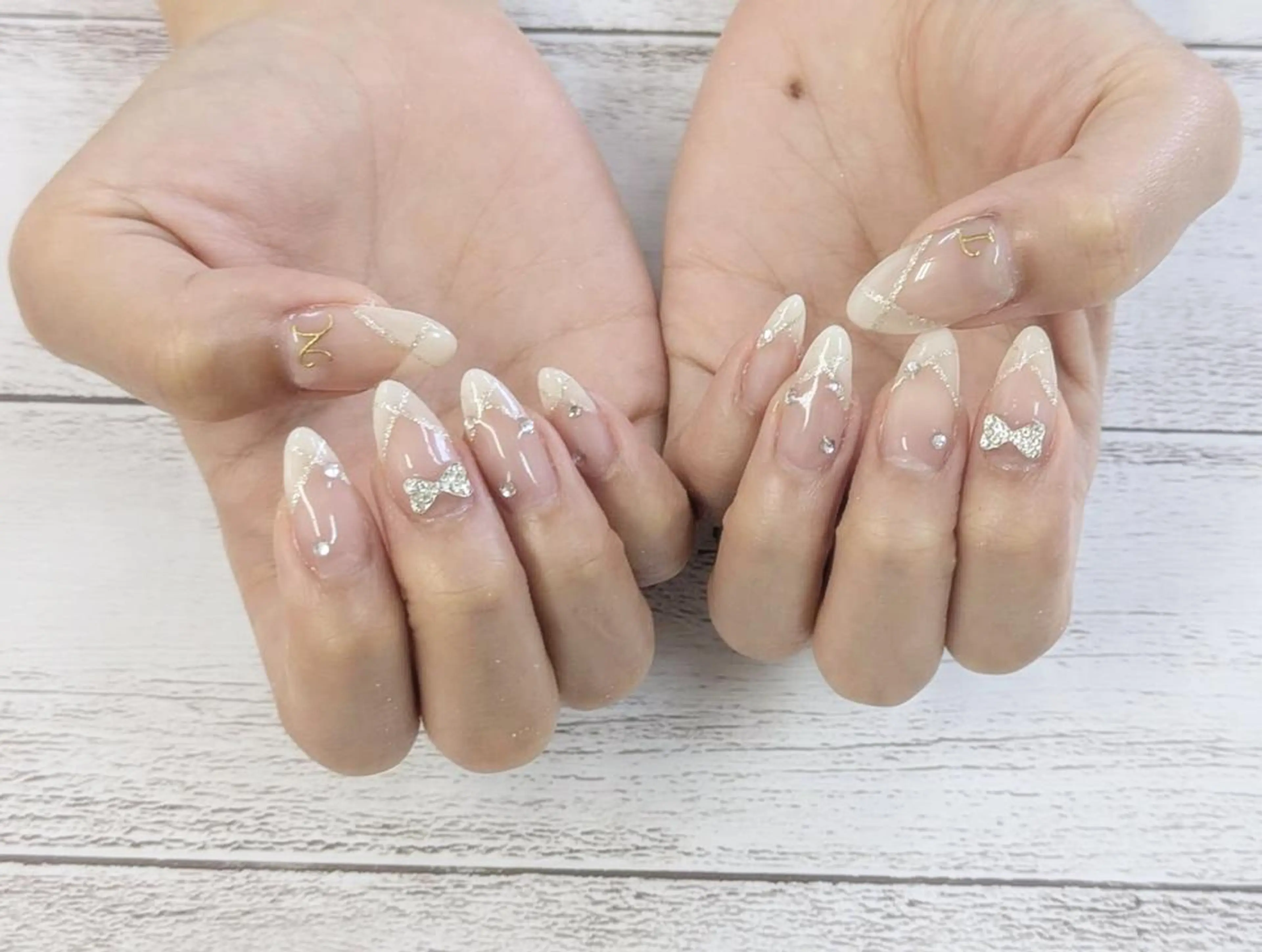 ネイル チークネイル 長さ出し フレンチネイル ジェルネイル ガラスフレンチ ハンドネイル リラネイル Aikenのネイルデザイン