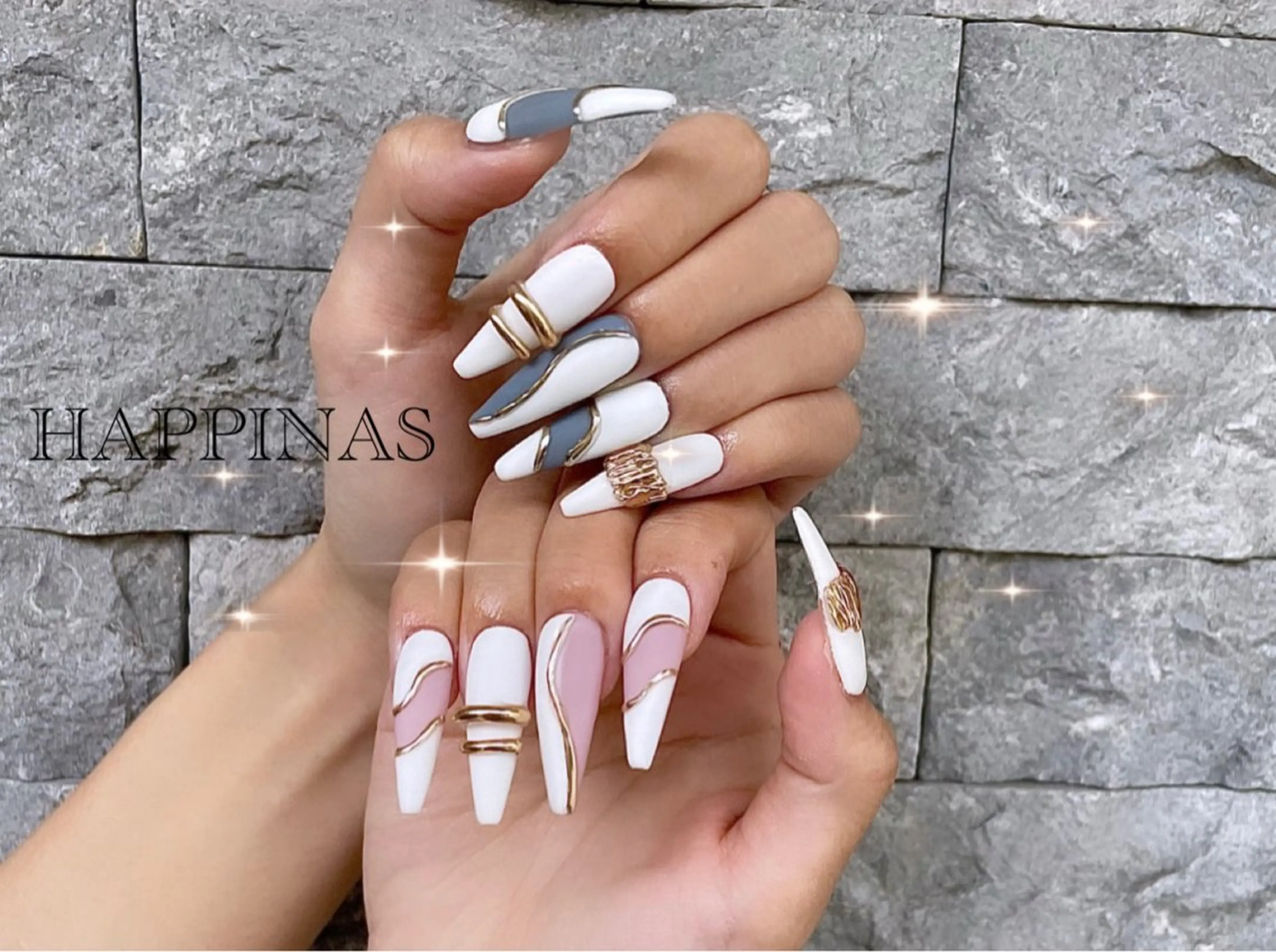 ネイル アートネイル キラキラネイル マットネイル ミラーネイル スカルプネイル ハンドネイル HAPPINAS Jrネイリスト💅のネイルデザイン