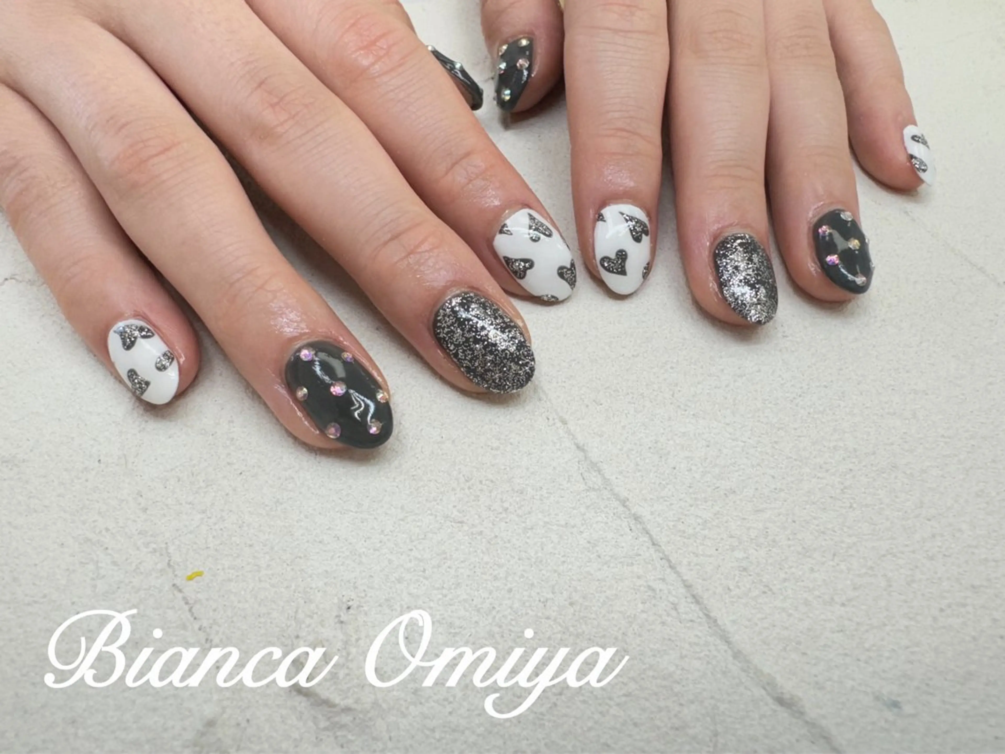 ネイル ハンドネイル 岩松 沙耶のネイルデザイン